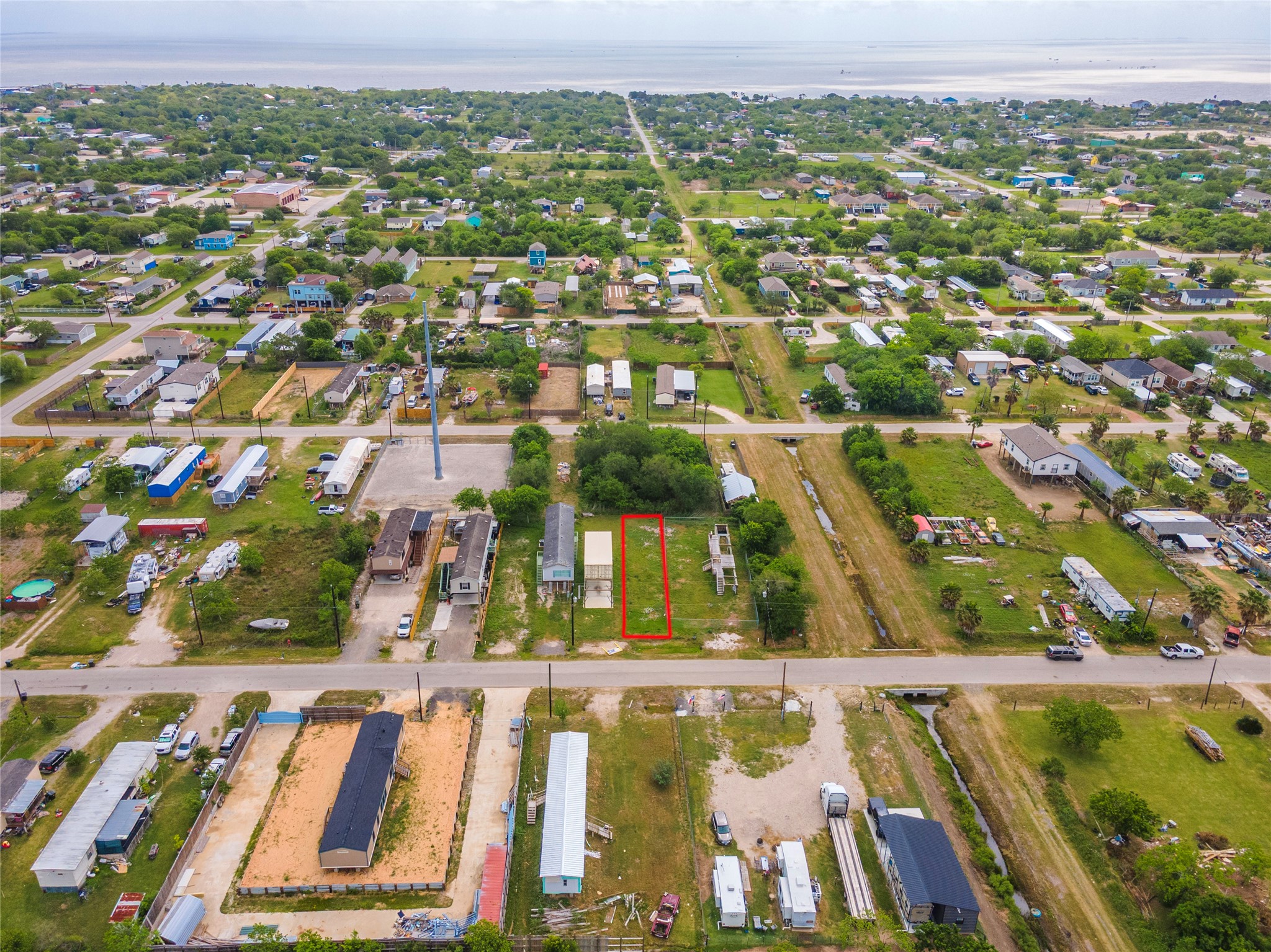 439 16th Street, San Leon, TX 77539 439 16th Street, San Leon, TX 77539
