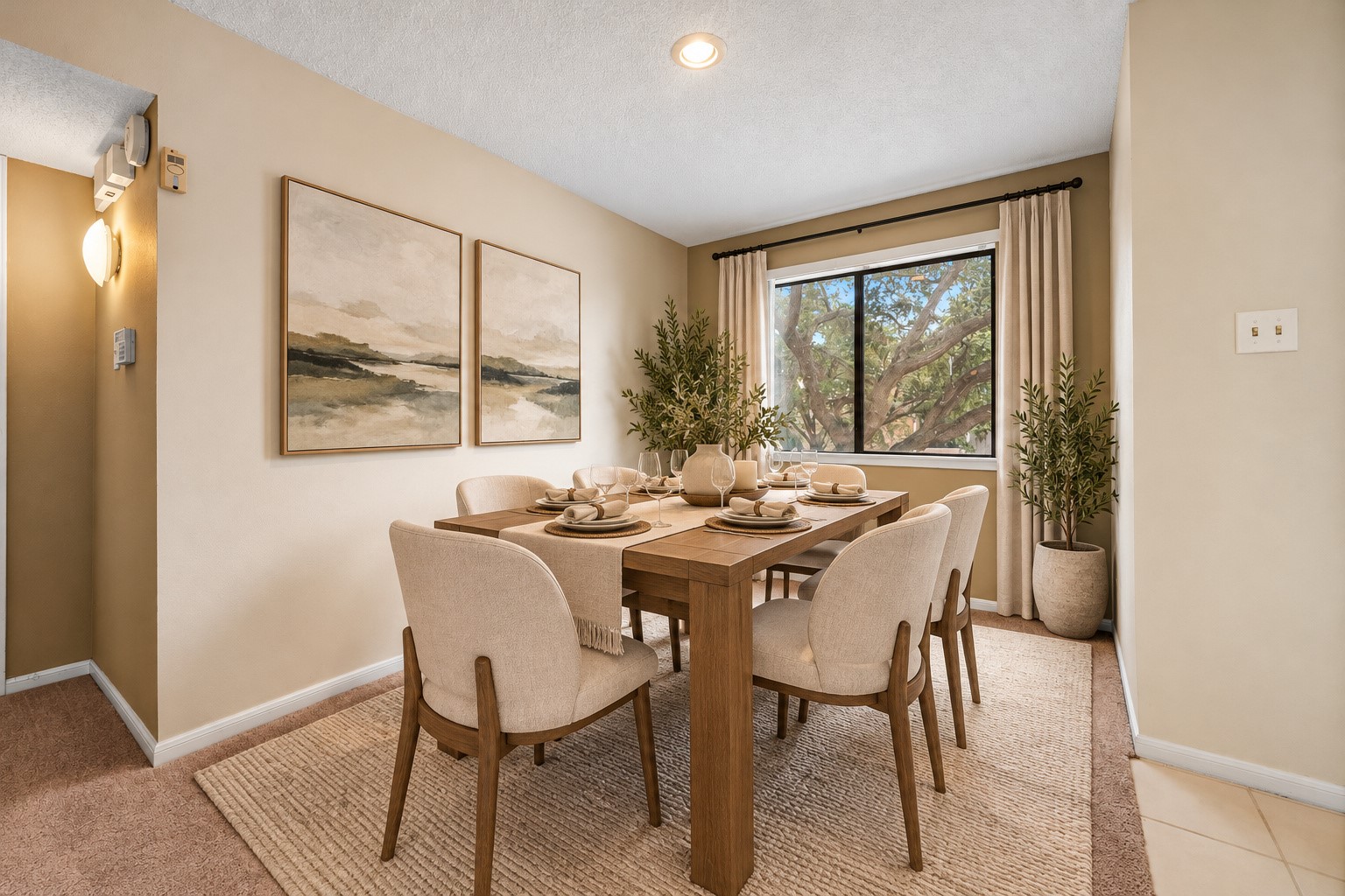 Dining room with picture window.
(Virtually staged) Dining room with picture window.
(Virtually staged)
