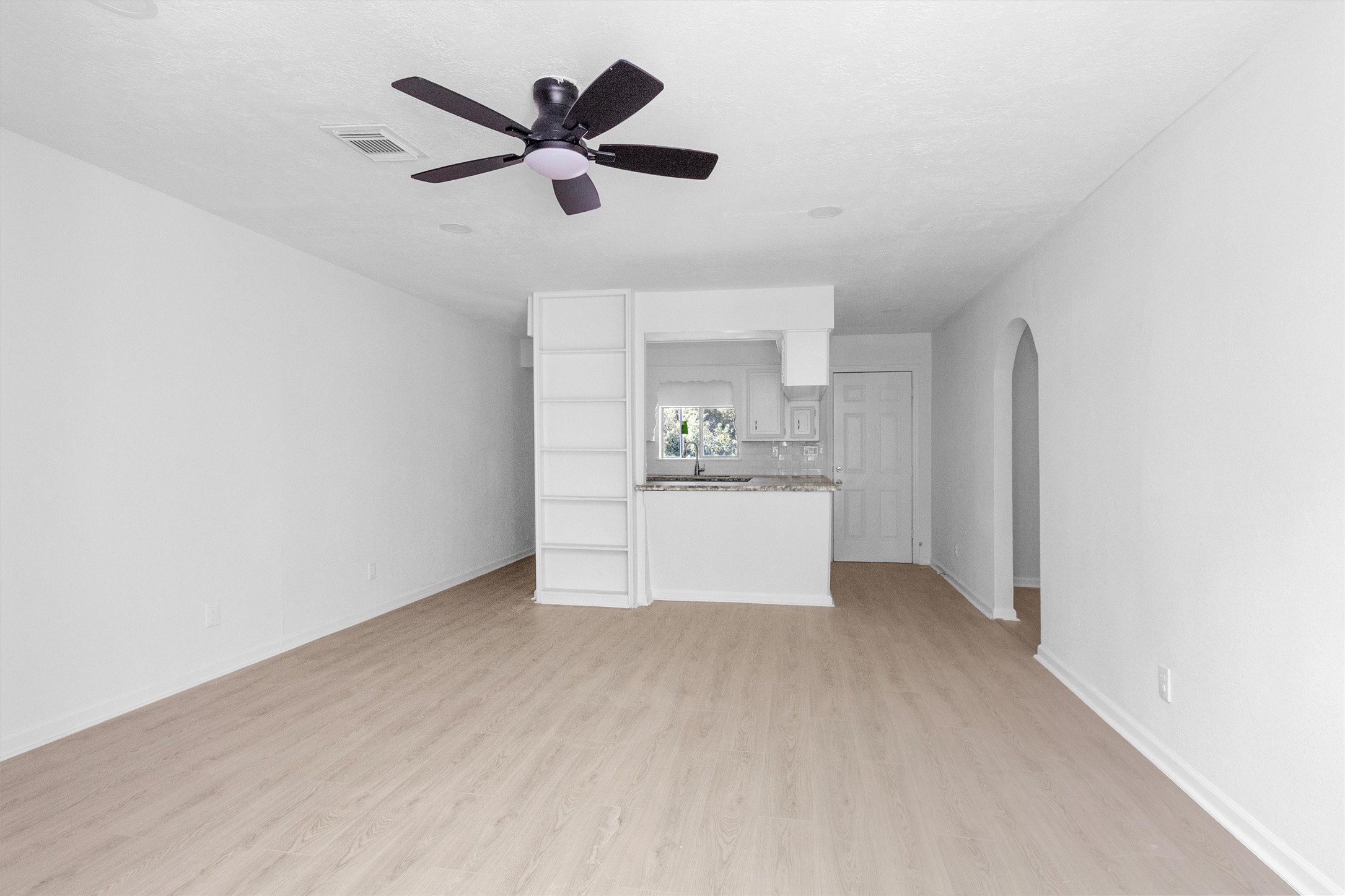 living/kitchen unit D