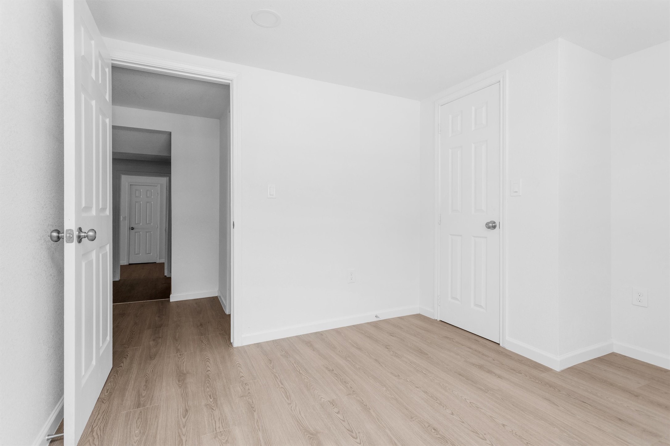 unit a room 1