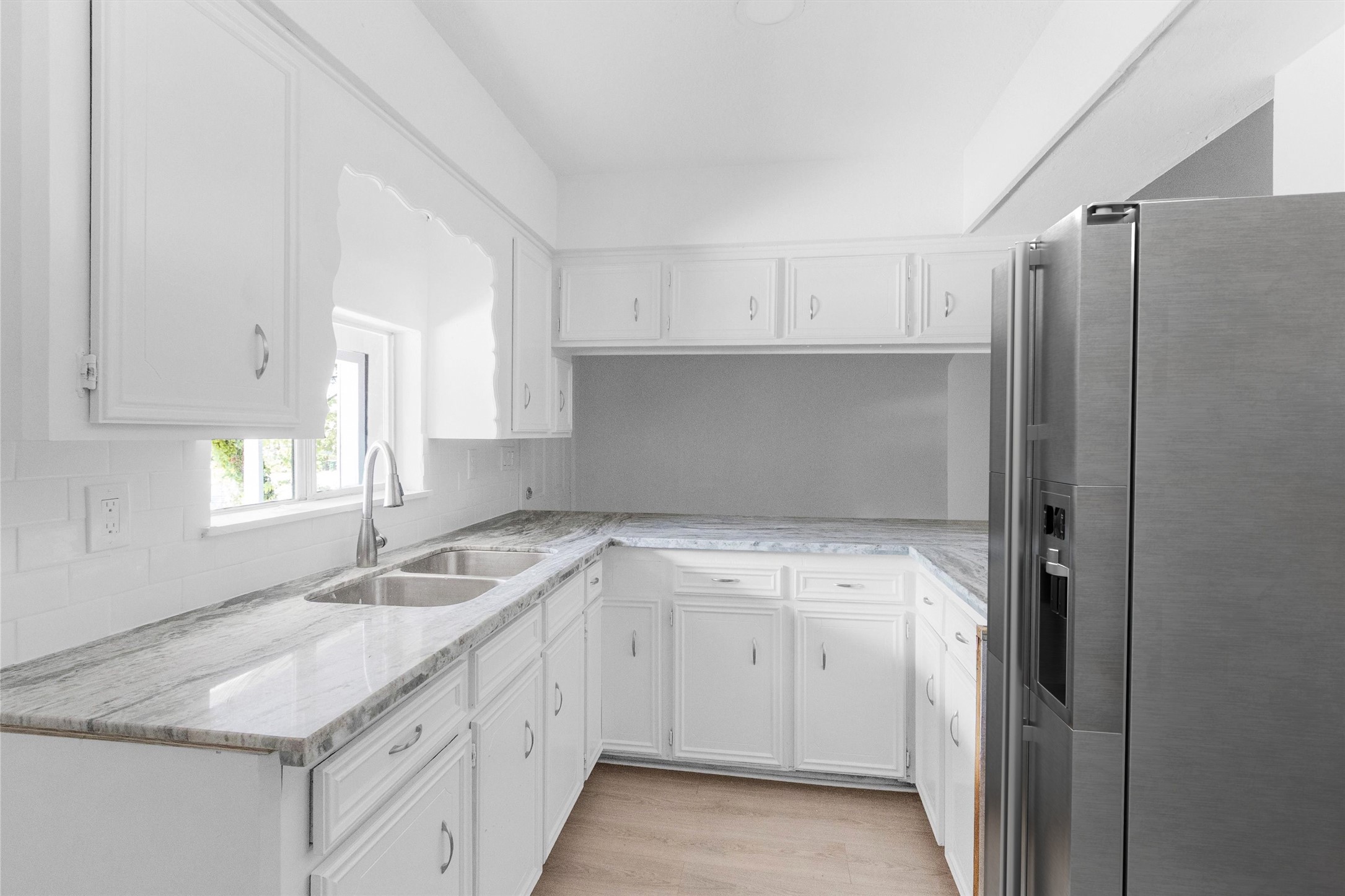 Not the actual appliances. Appliances have been electronically inputted to show location.