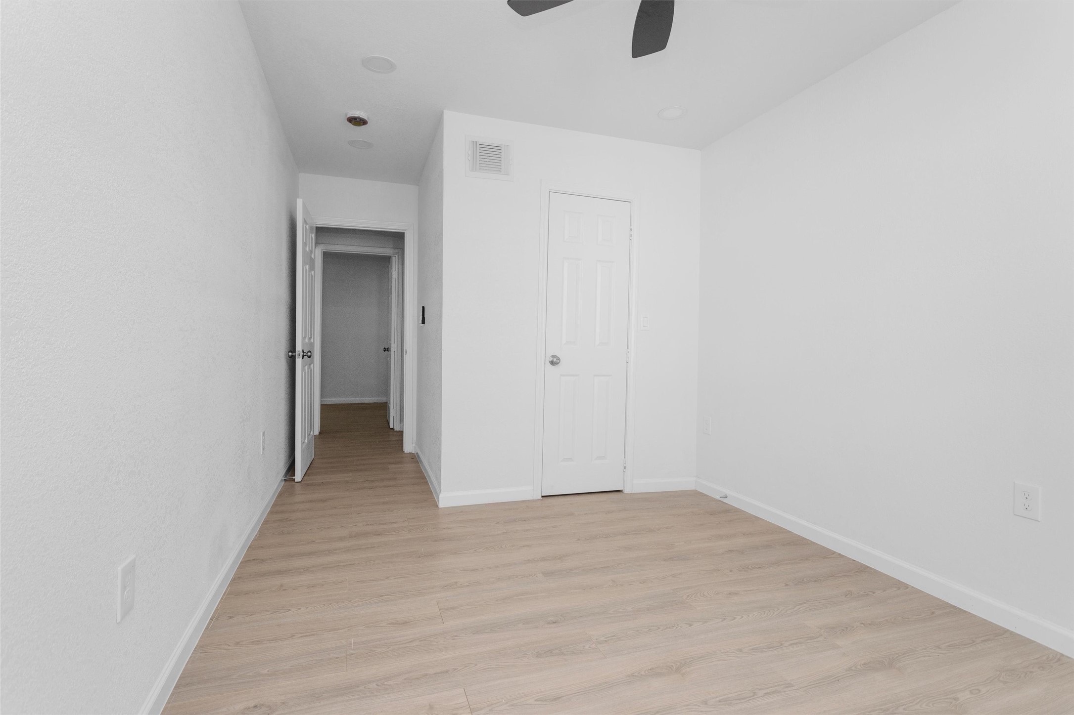 unit A room 4