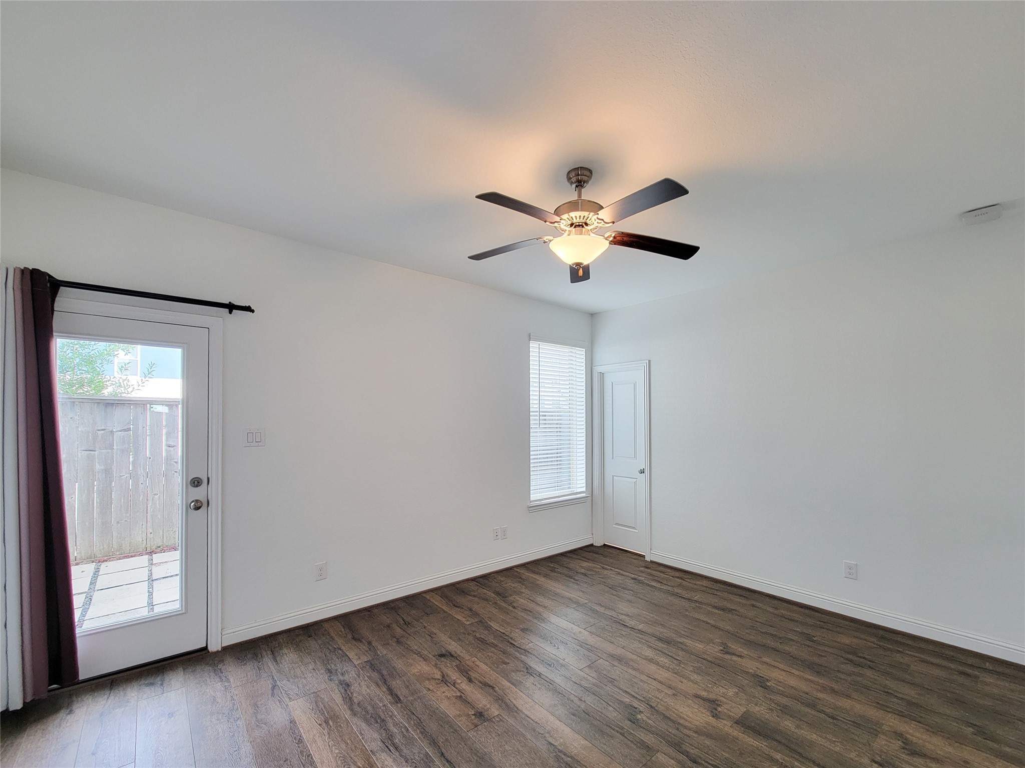 11022 Mikula Drive, Houston, TX 77043