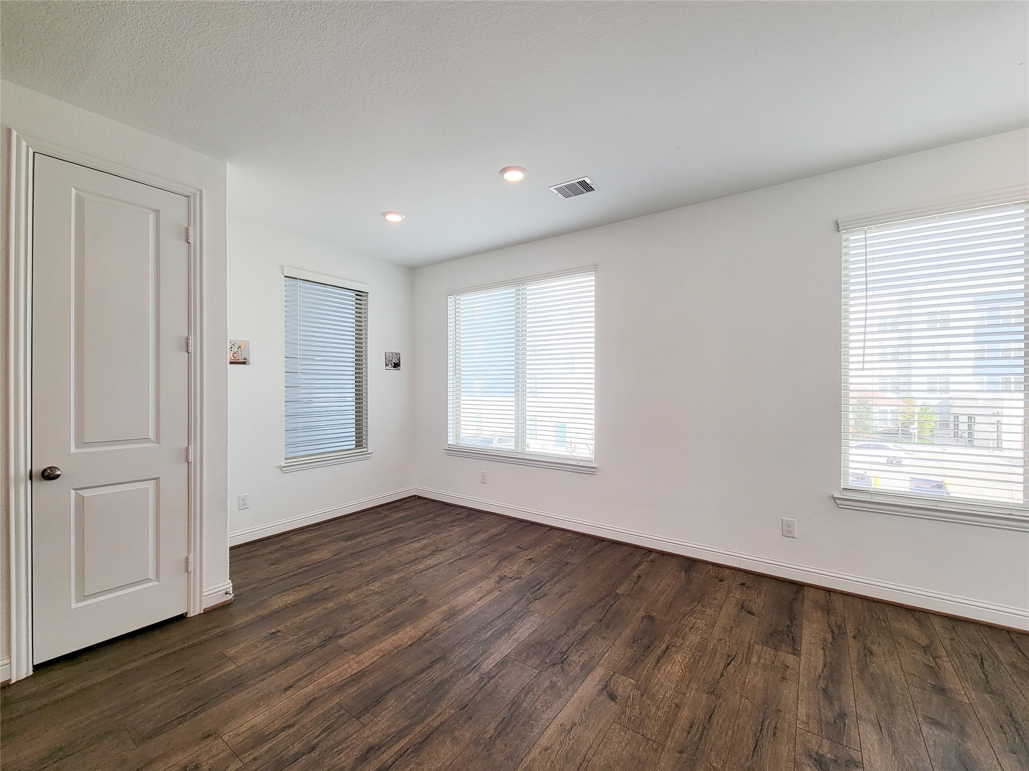 11022 Mikula Drive, Houston, TX 77043
