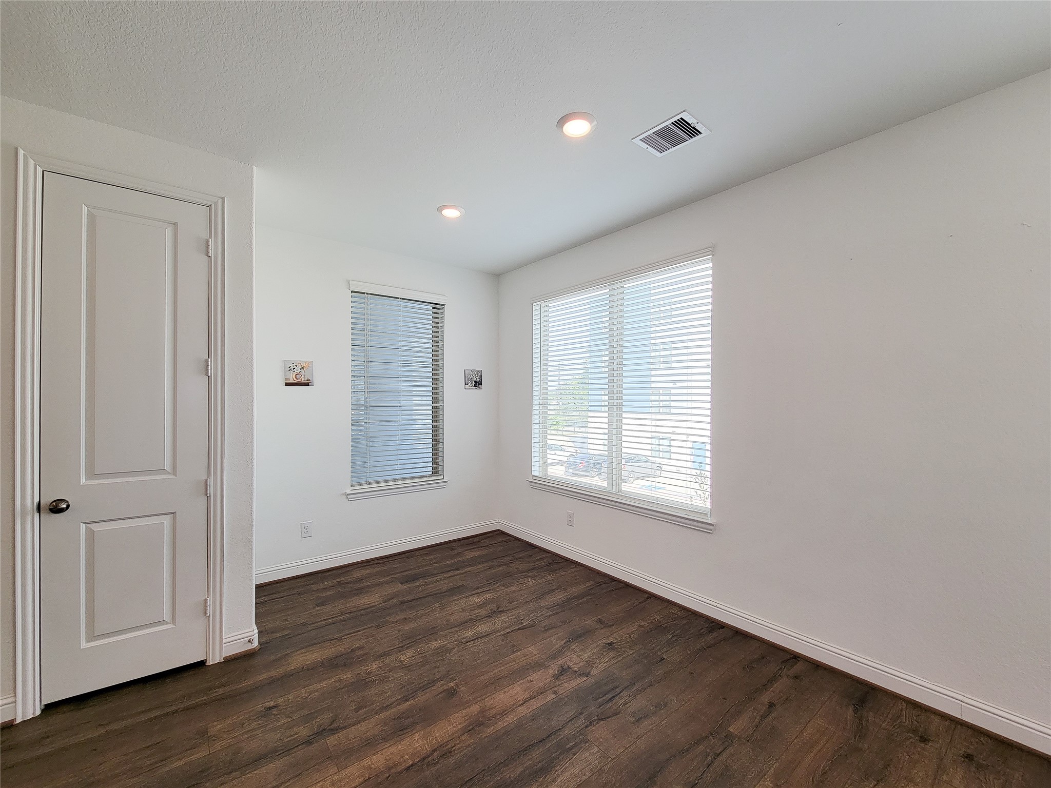 11022 Mikula Drive, Houston, TX 77043