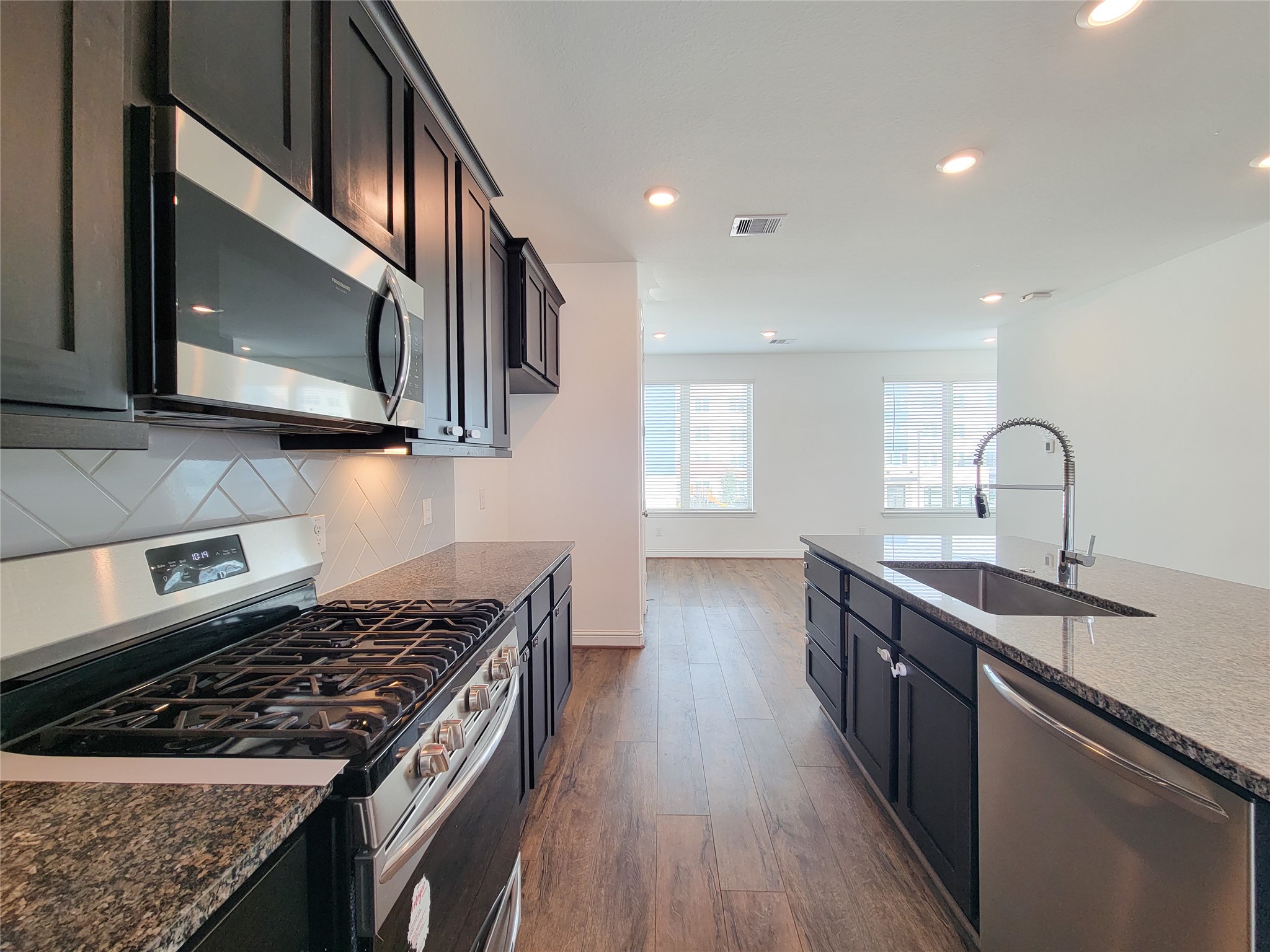 11022 Mikula Drive, Houston, TX 77043