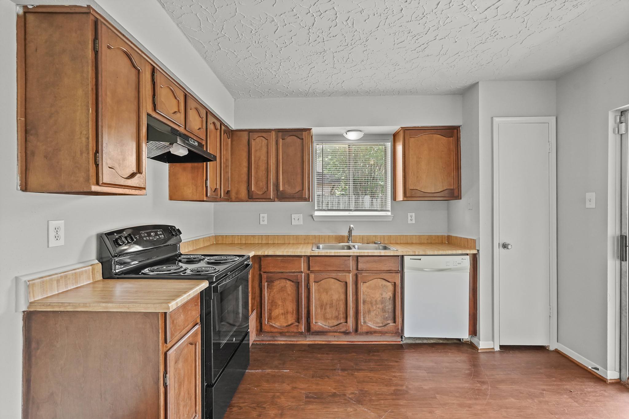 10811 Coralstone Road, Houston, TX 77086