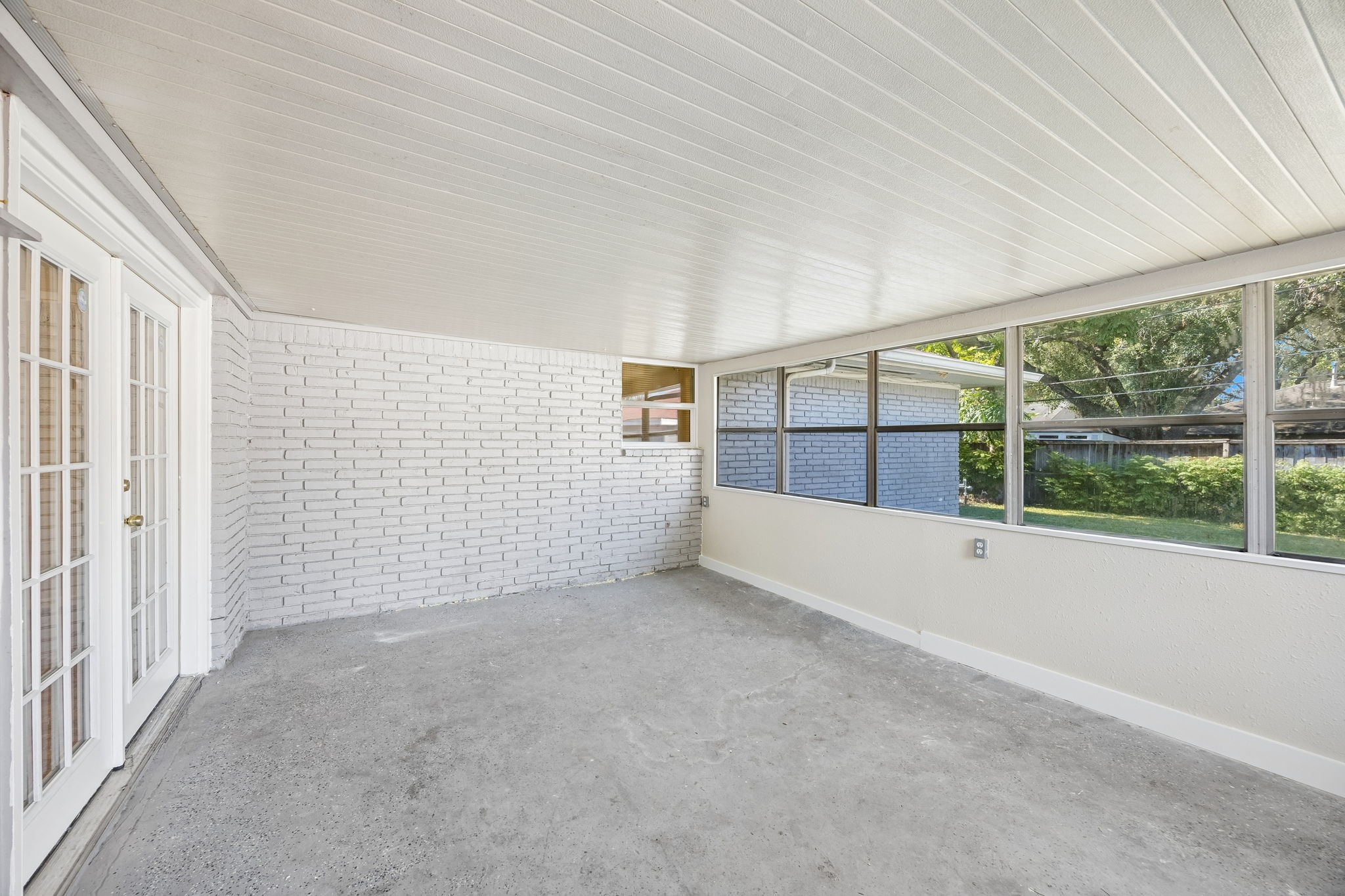 5226 W Bellfort Avenue, Houston, TX 77035