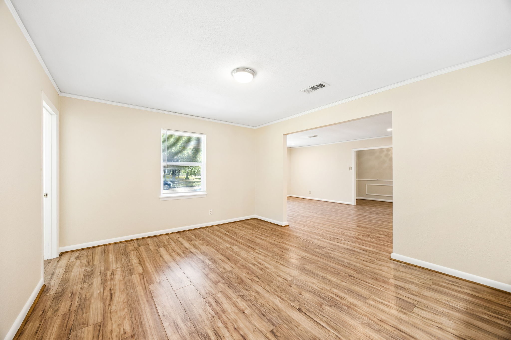 5226 W Bellfort Avenue, Houston, TX 77035