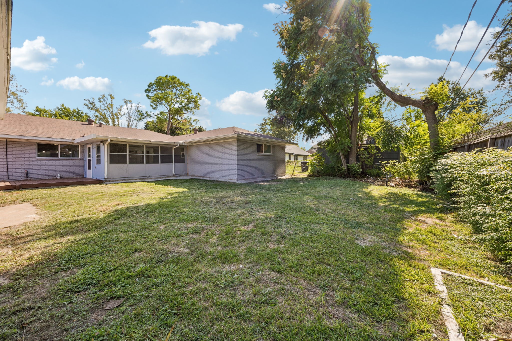 5226 W Bellfort Avenue, Houston, TX 77035