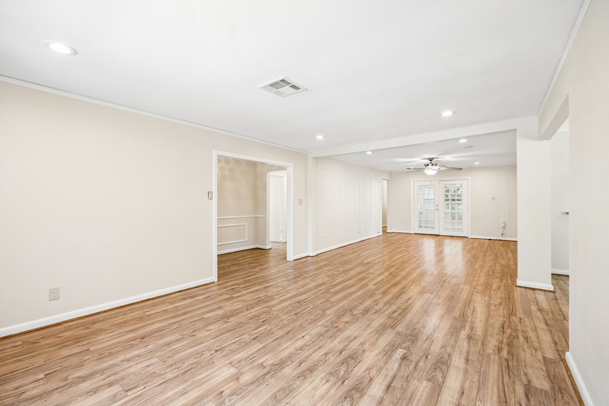 5226 W Bellfort Avenue, Houston, TX 77035