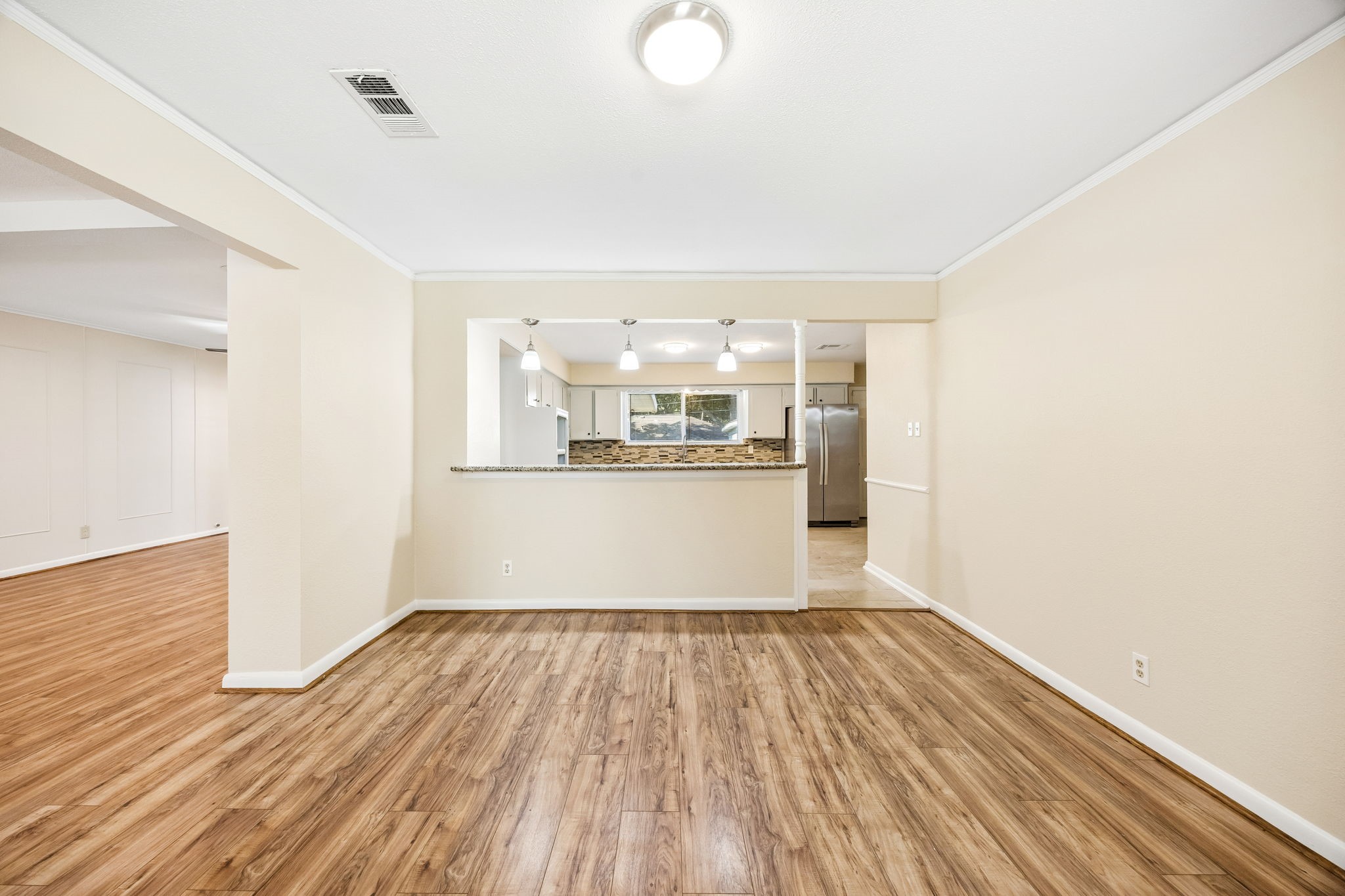 5226 W Bellfort Avenue, Houston, TX 77035
