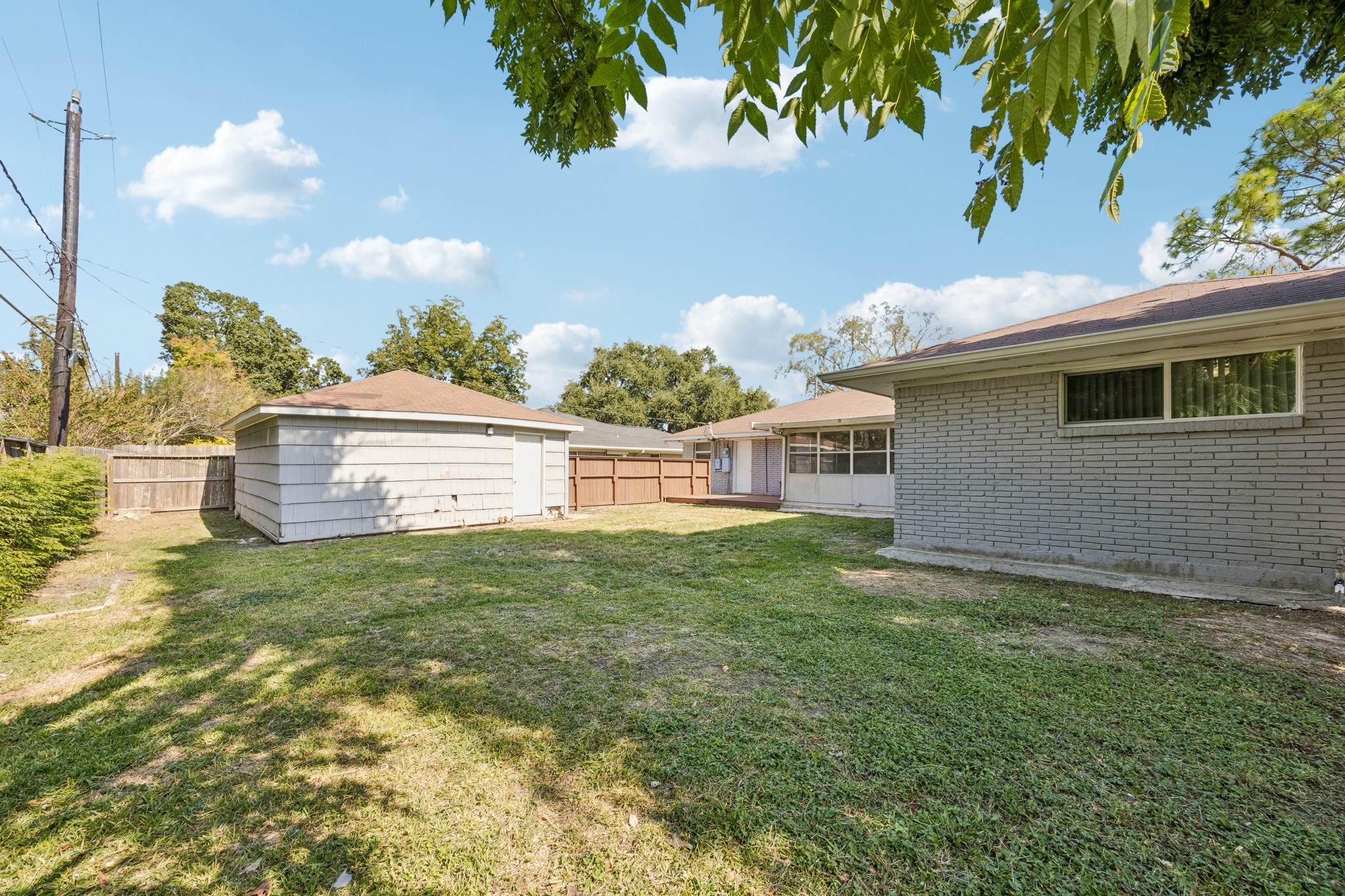 5226 W Bellfort Avenue, Houston, TX 77035