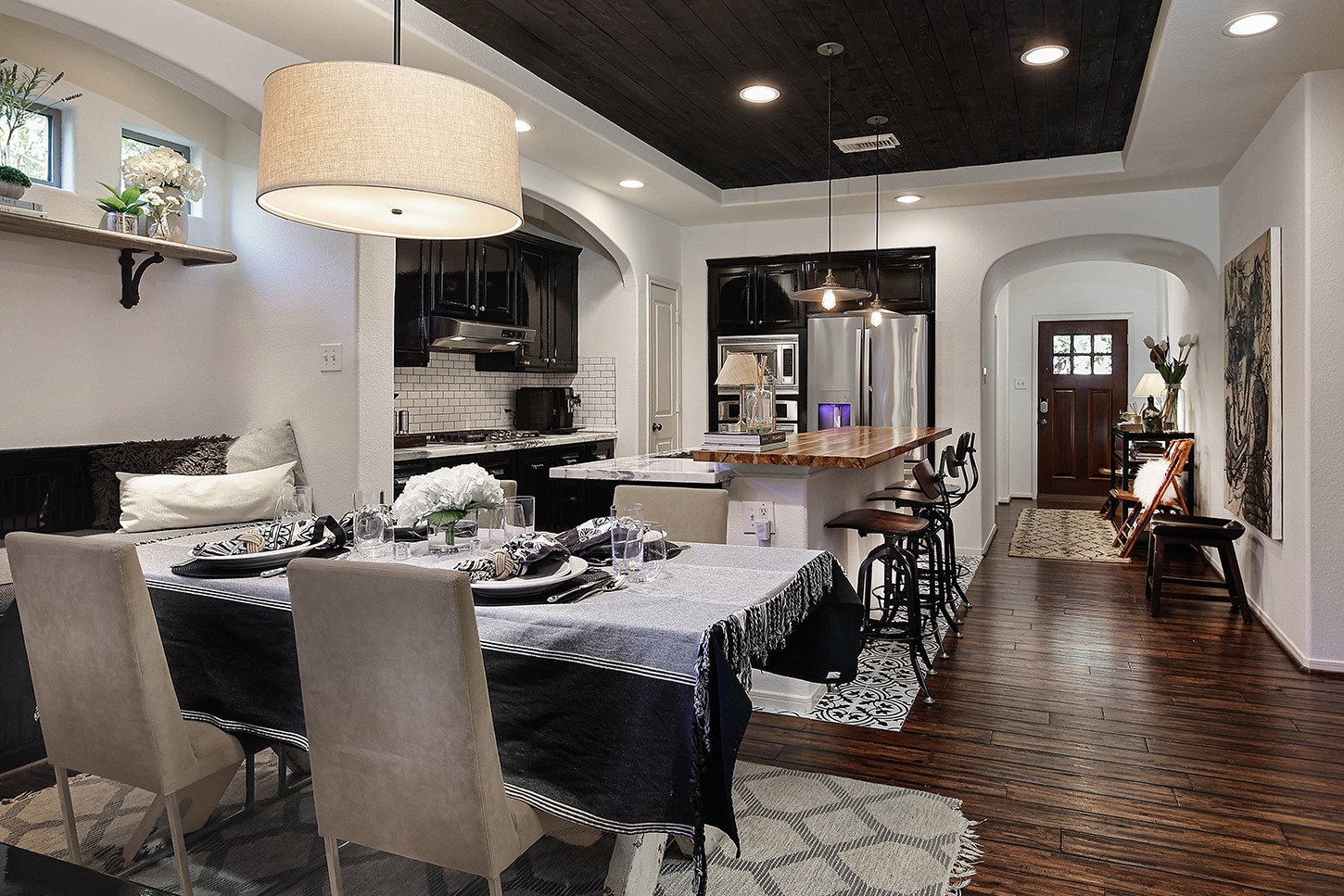 63 DOUVAINE, The Woodlands, TX 77382