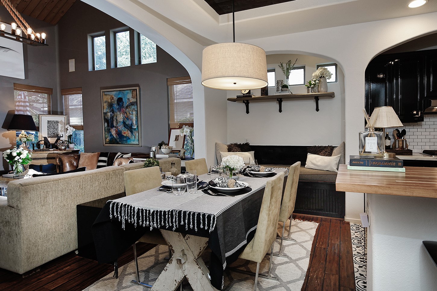 63 DOUVAINE, The Woodlands, TX 77382