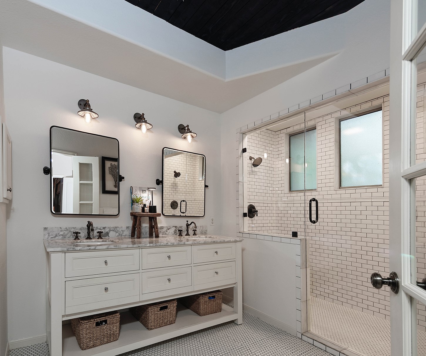 63 DOUVAINE, The Woodlands, TX 77382