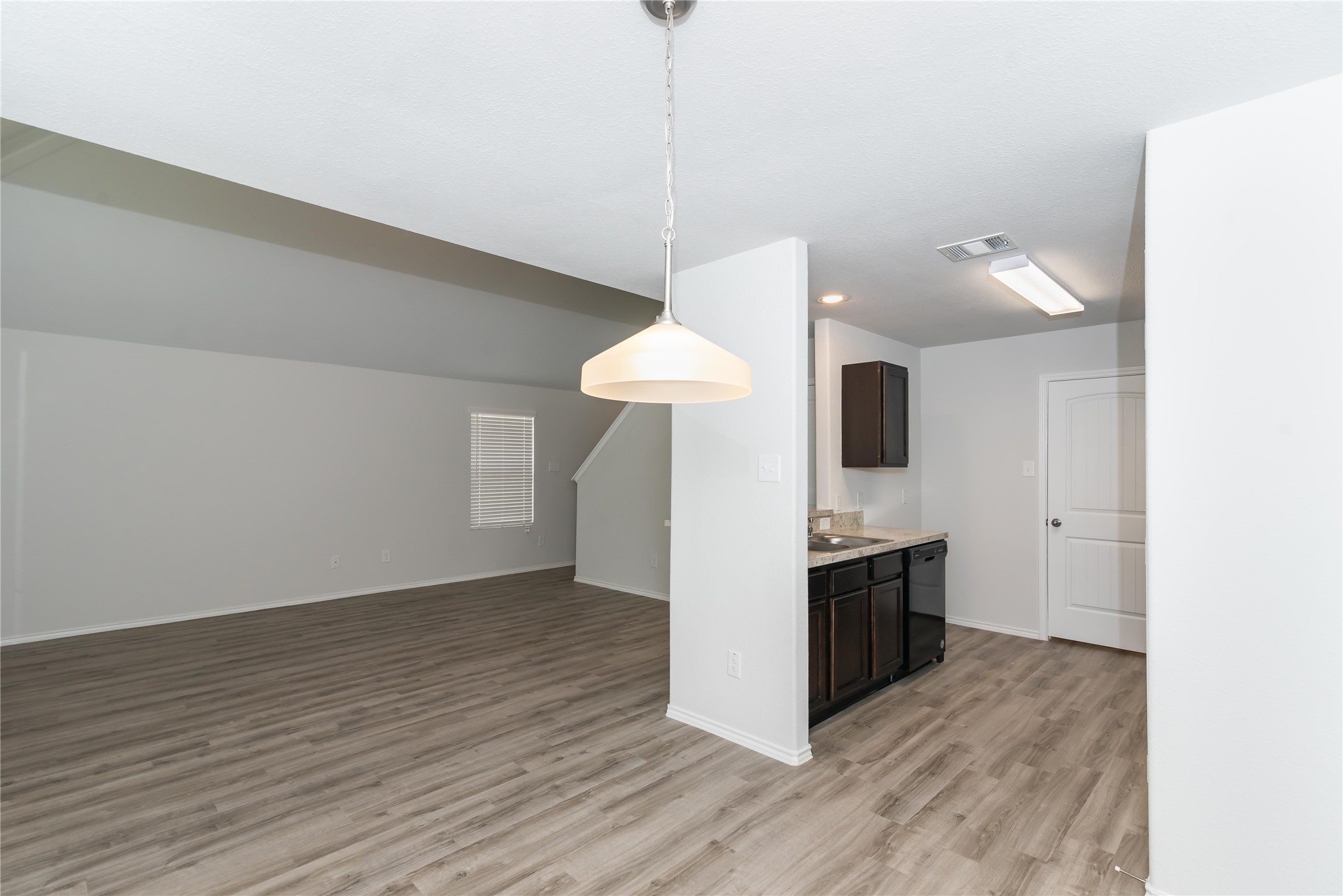 Photos may be representative of the floor plan and not the exact home. Finishes, layout, and features of the actual property for lease may vary.