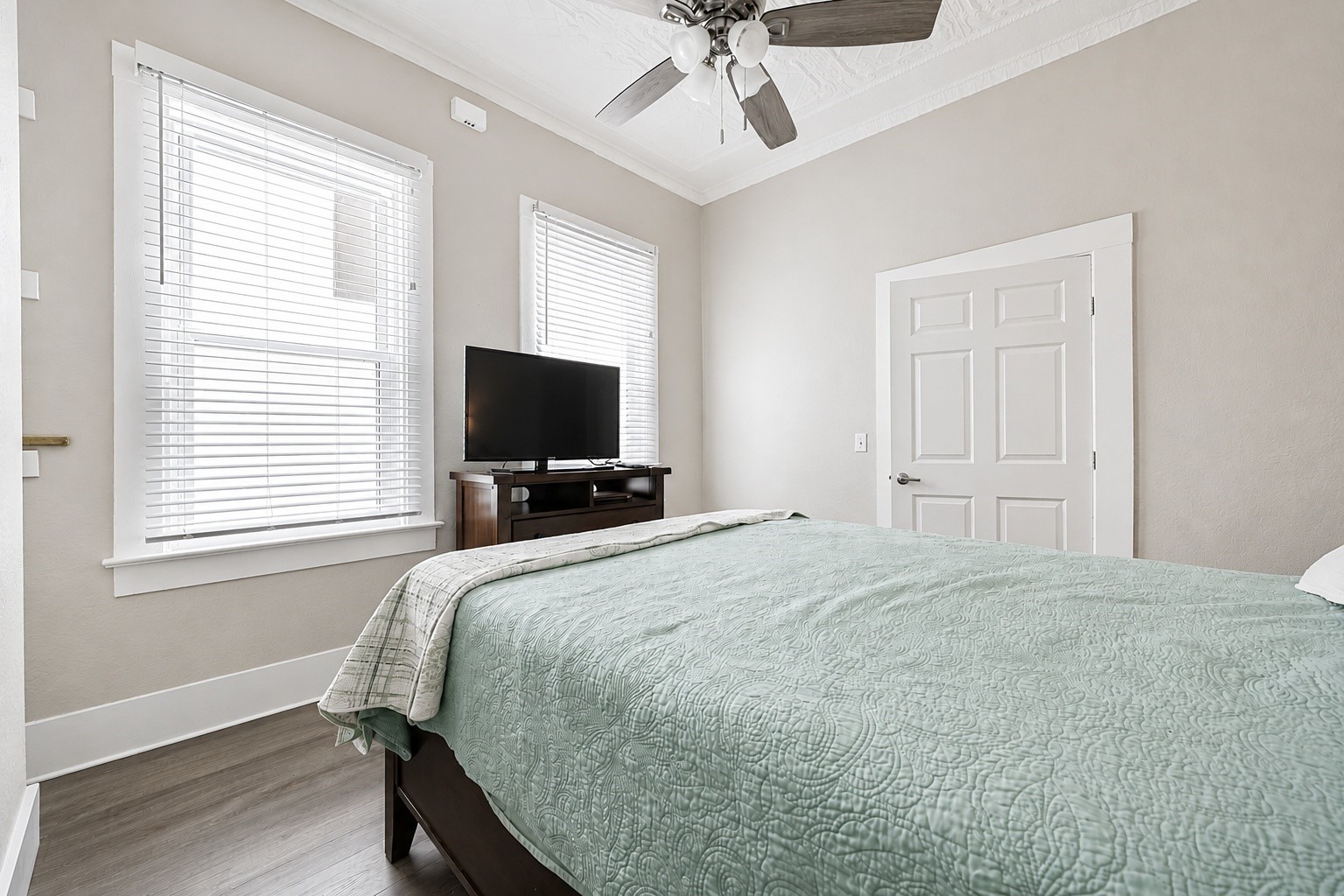 3010 Bernardo De Galvez Avenue, Galveston, TX 77550