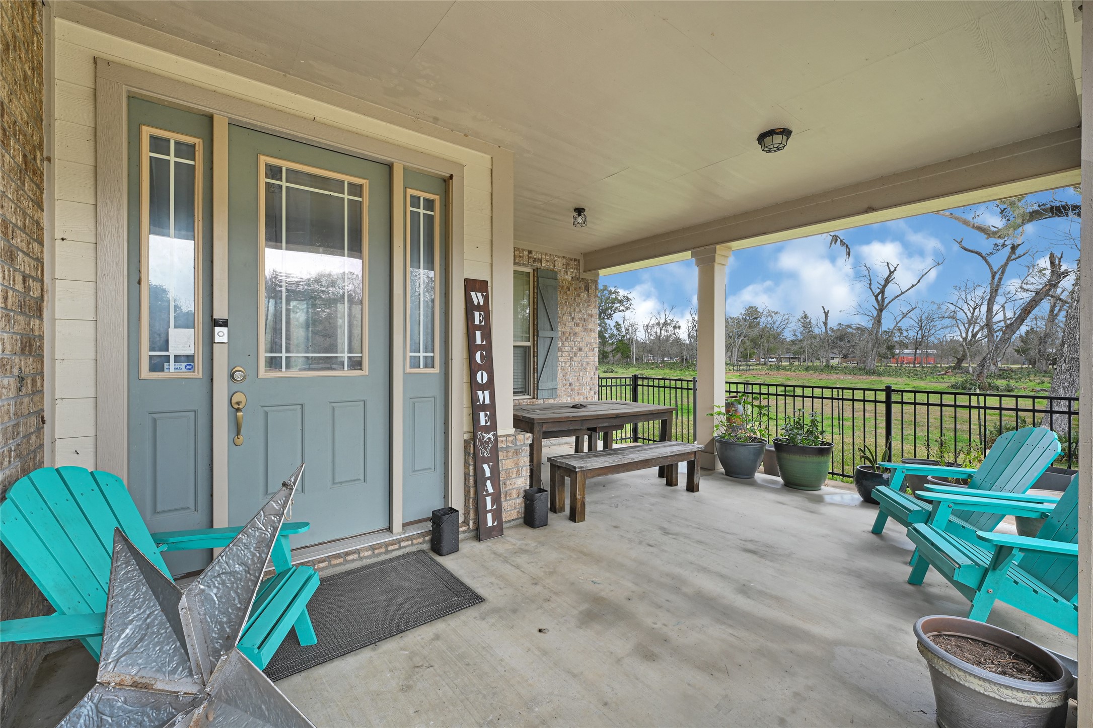 Back Exterior
Expansive backyard space with endless possibilities and serene country views.