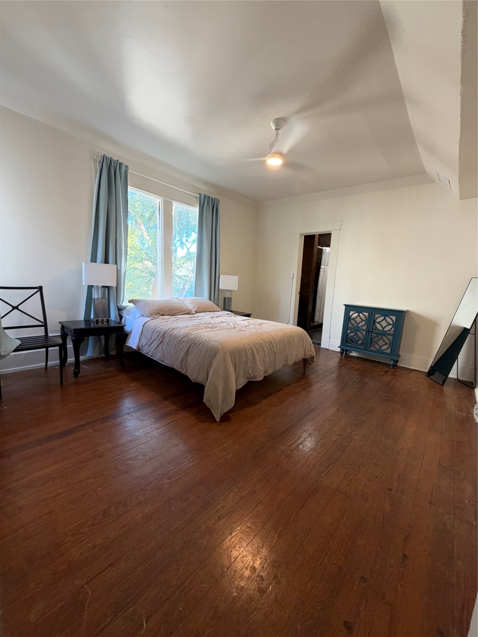 402 Hyde Park Boulevard, #4, Houston, TX 77006 402 Hyde Park Boulevard, #4, Houston, TX 77006