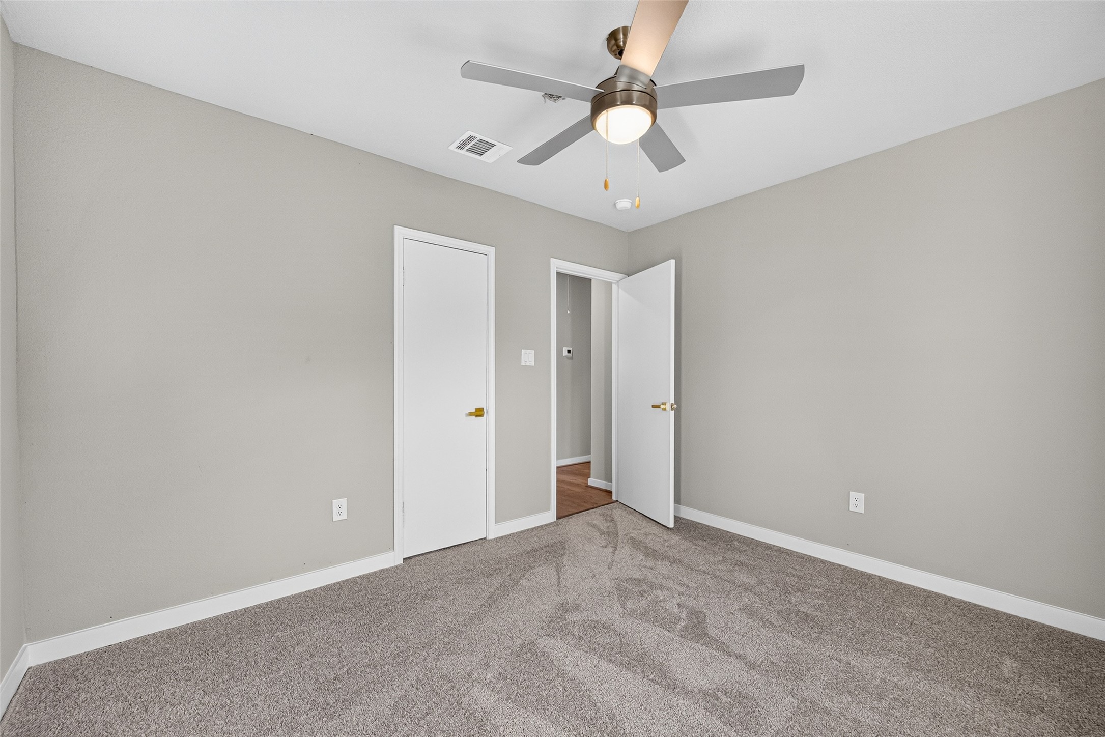 202 Jackson Avenue, Pasadena, TX 77506