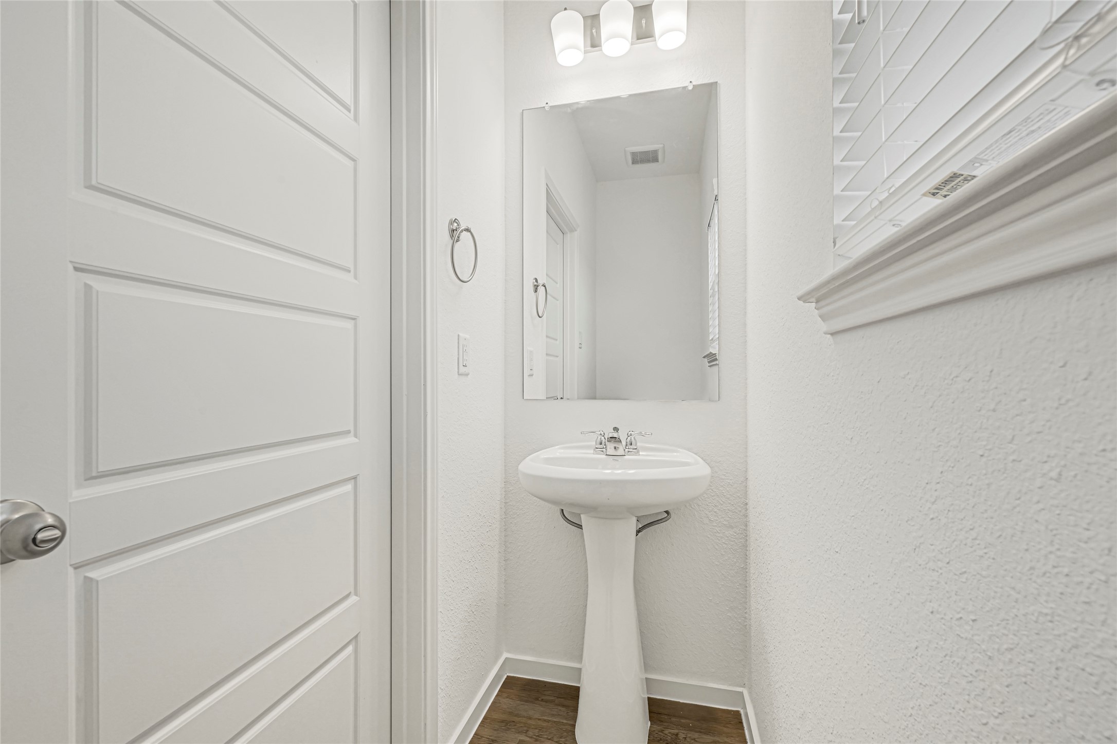 2107 Sanders Brook Drive, Baytown, TX 77521