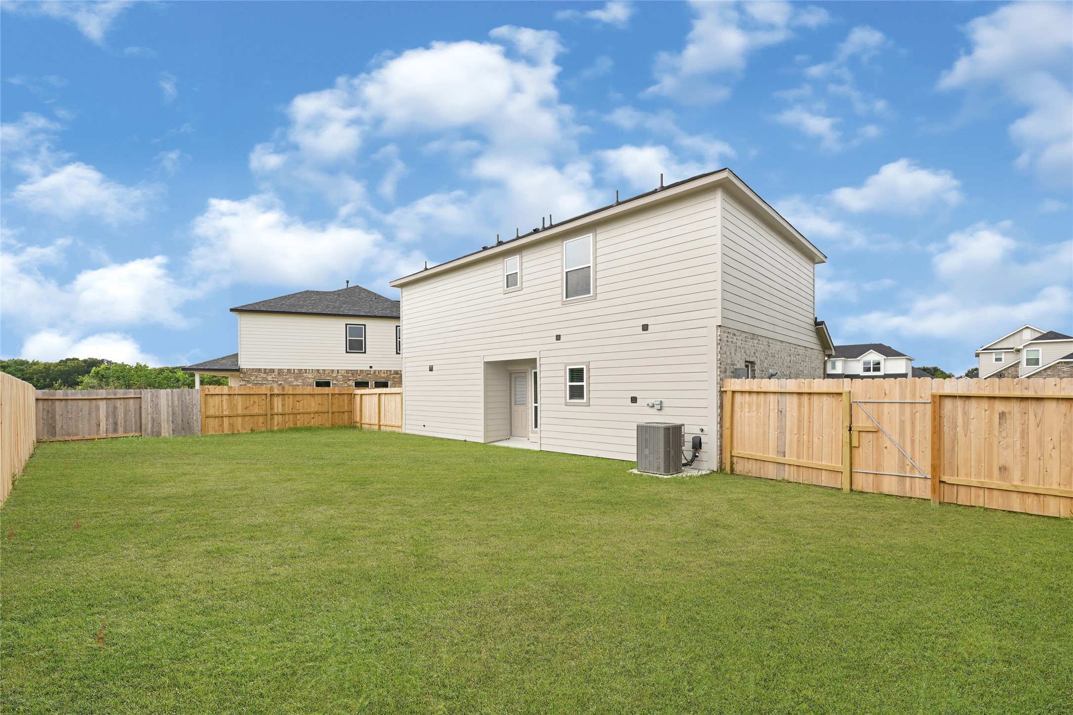2107 Sanders Brook Drive, Baytown, TX 77521