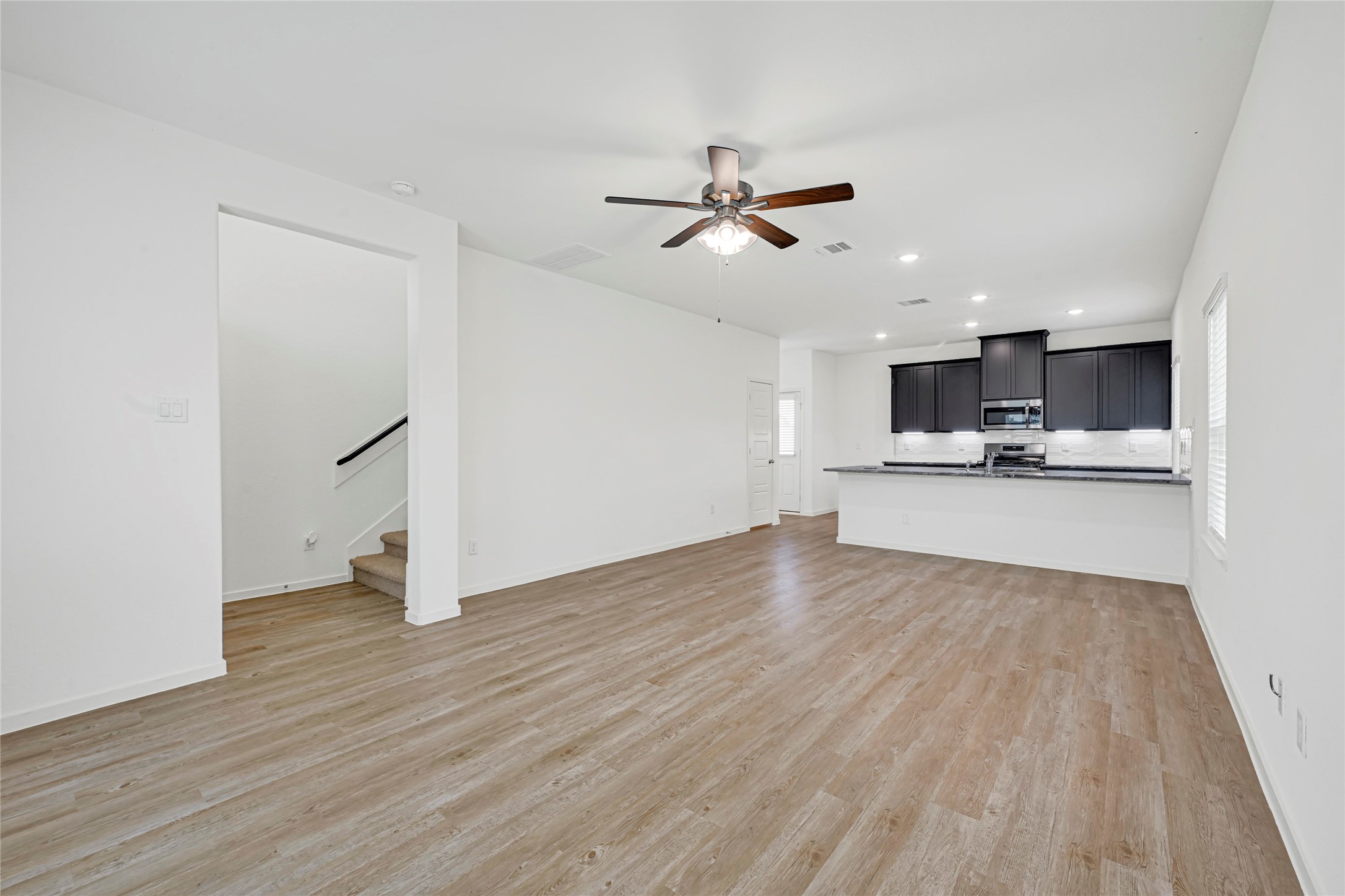 2107 Sanders Brook Drive, Baytown, TX 77521