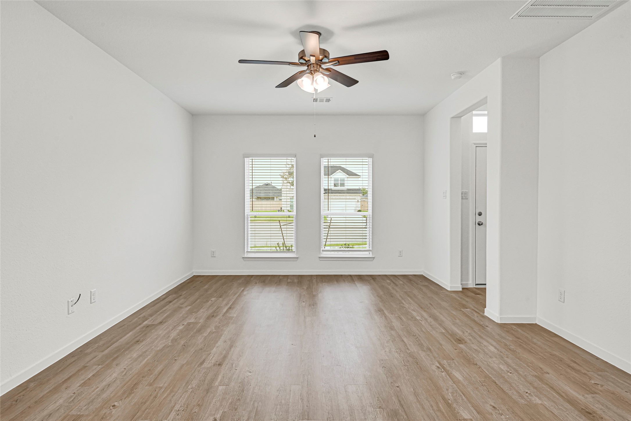 2107 Sanders Brook Drive, Baytown, TX 77521