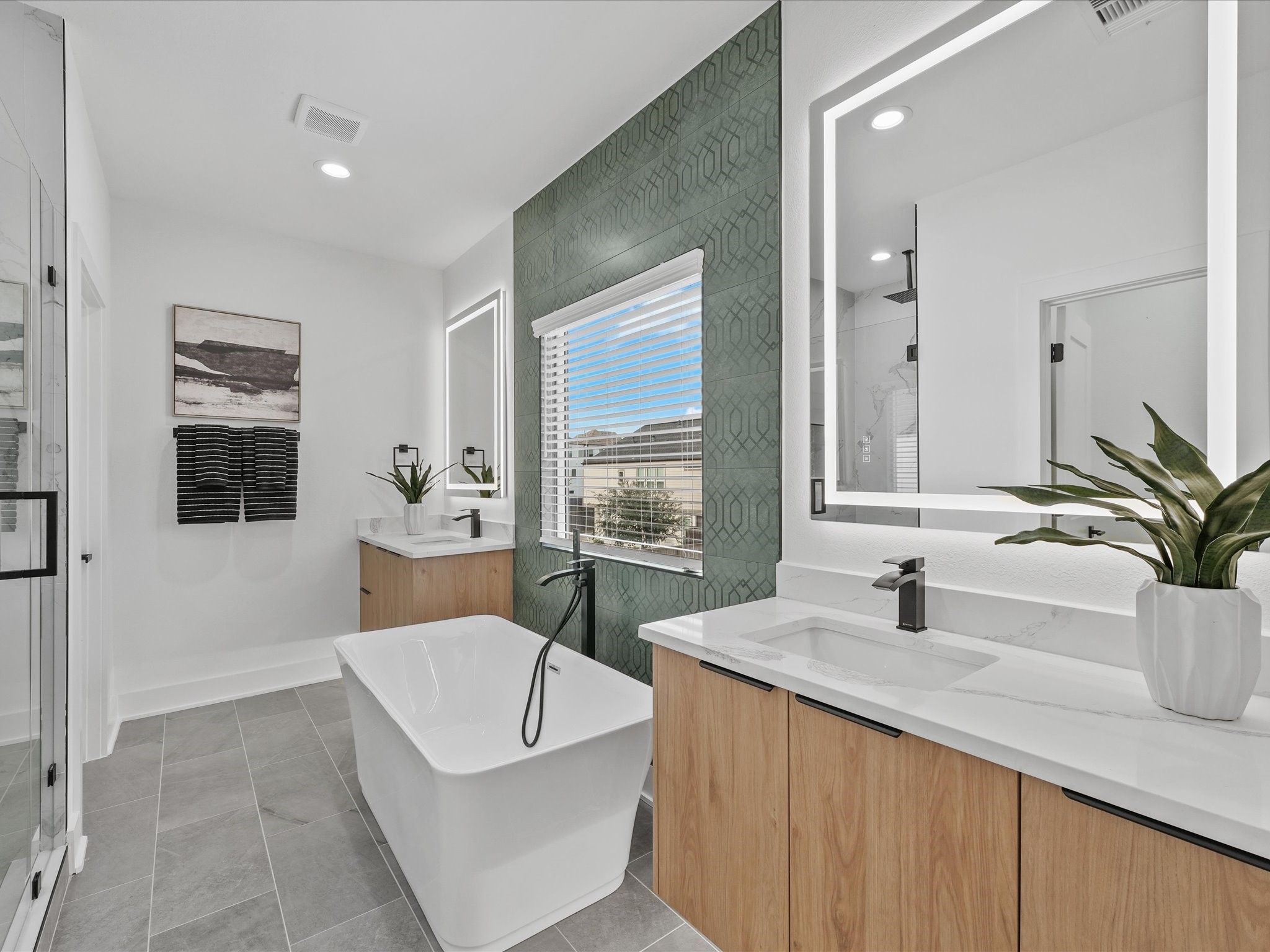 2590 W Tidwell Road, Houston, TX 77091