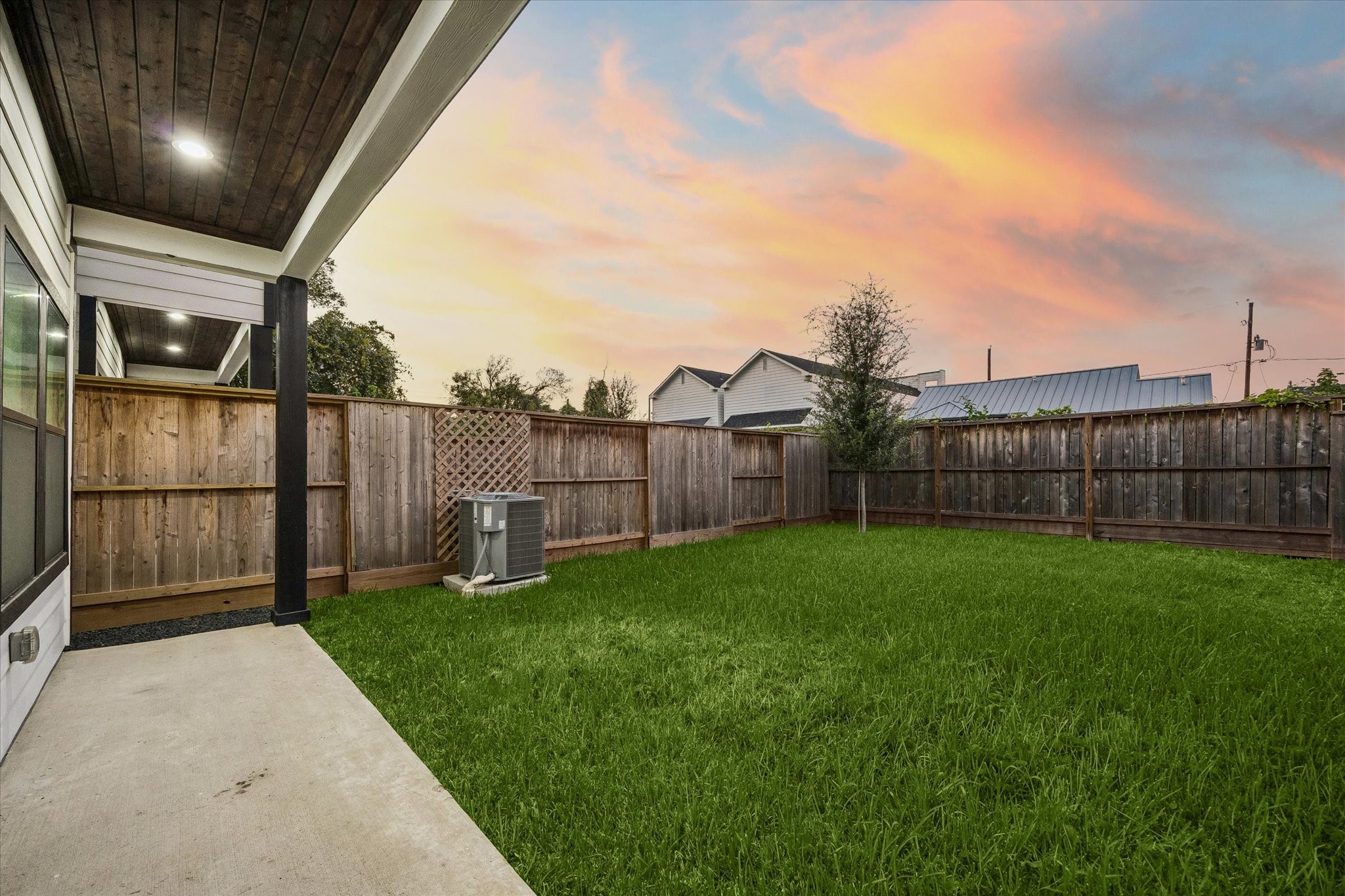 119 E 38th Street, Houston, TX 77018