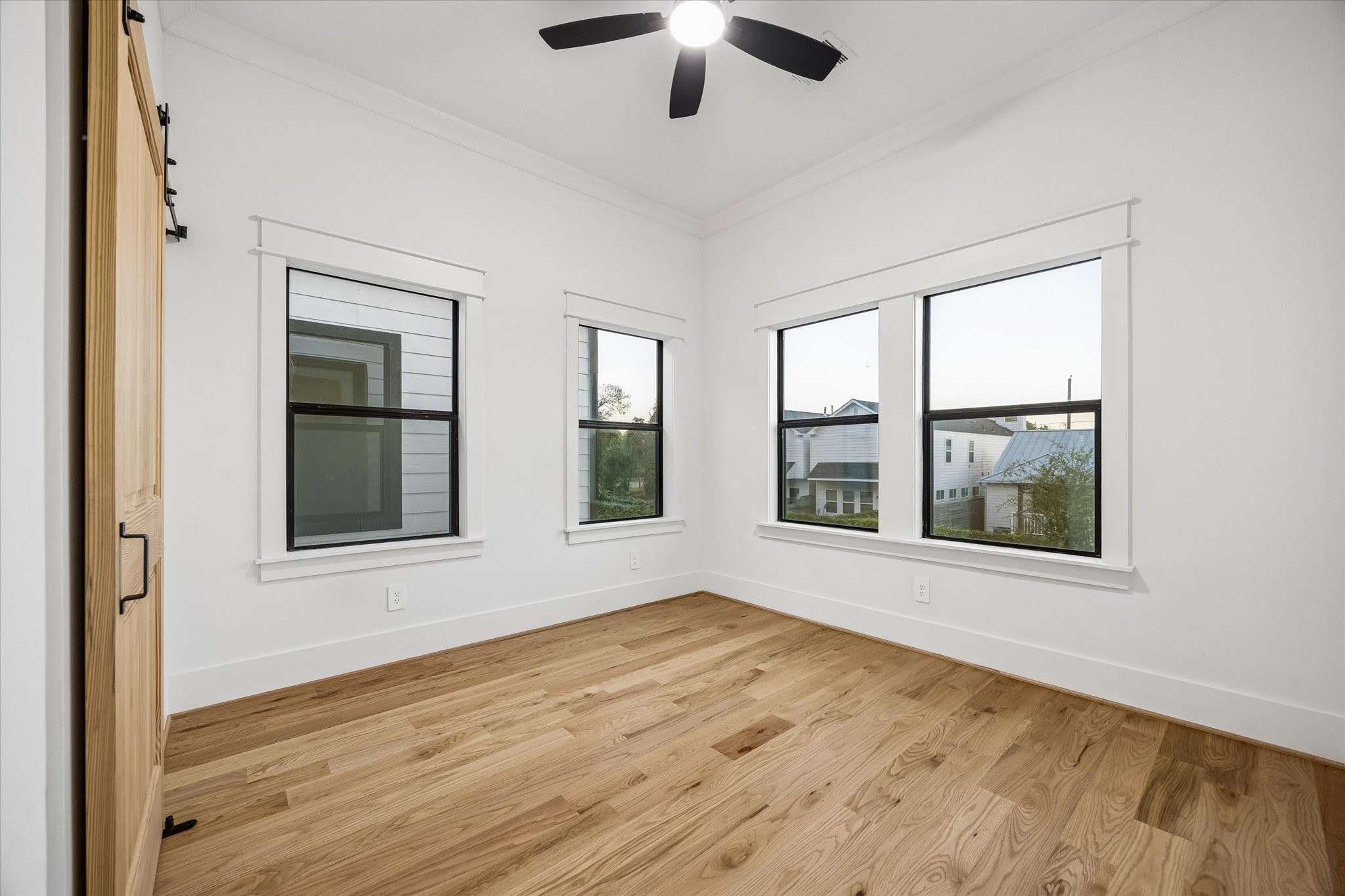 119 E 38th Street, Houston, TX 77018