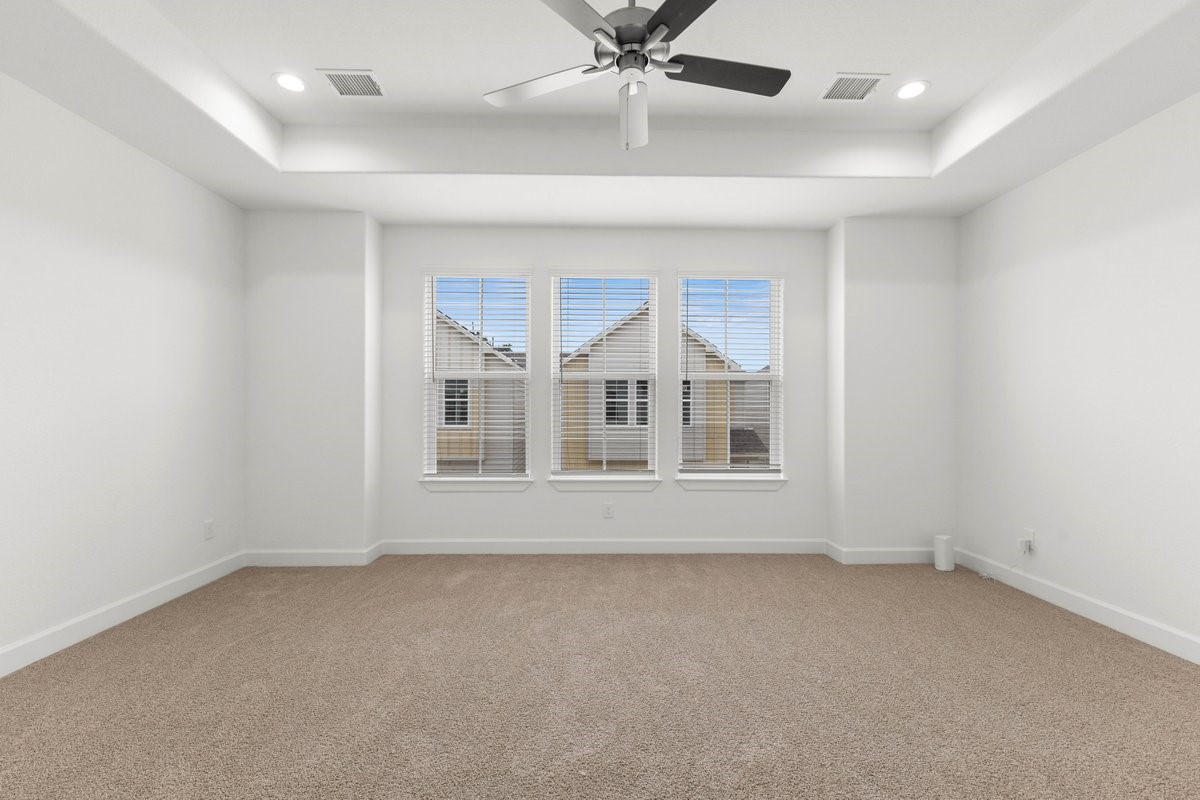 5002 Yesenia Palm Street, Houston, TX 77021