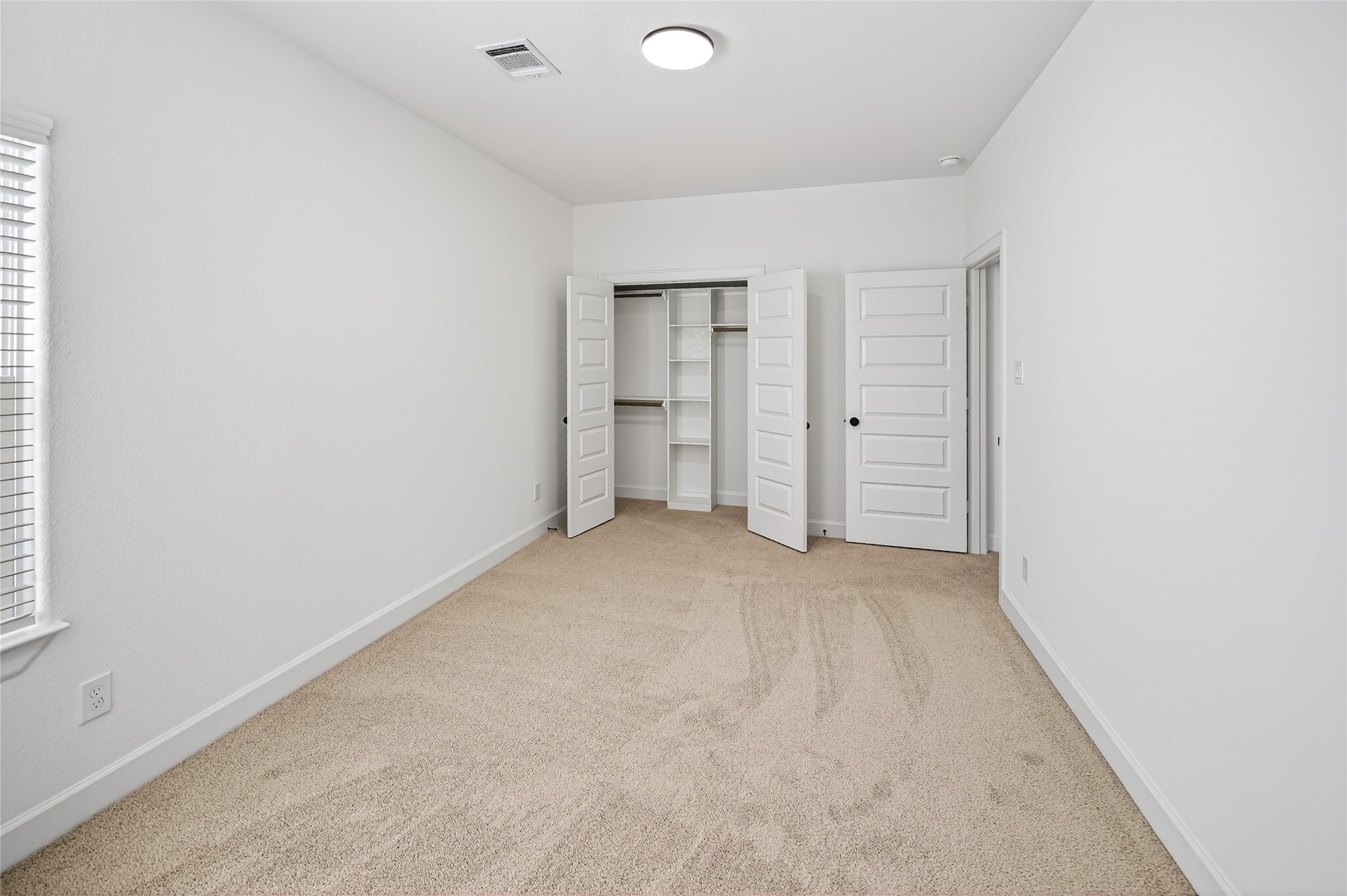 5002 Yesenia Palm Street, Houston, TX 77021