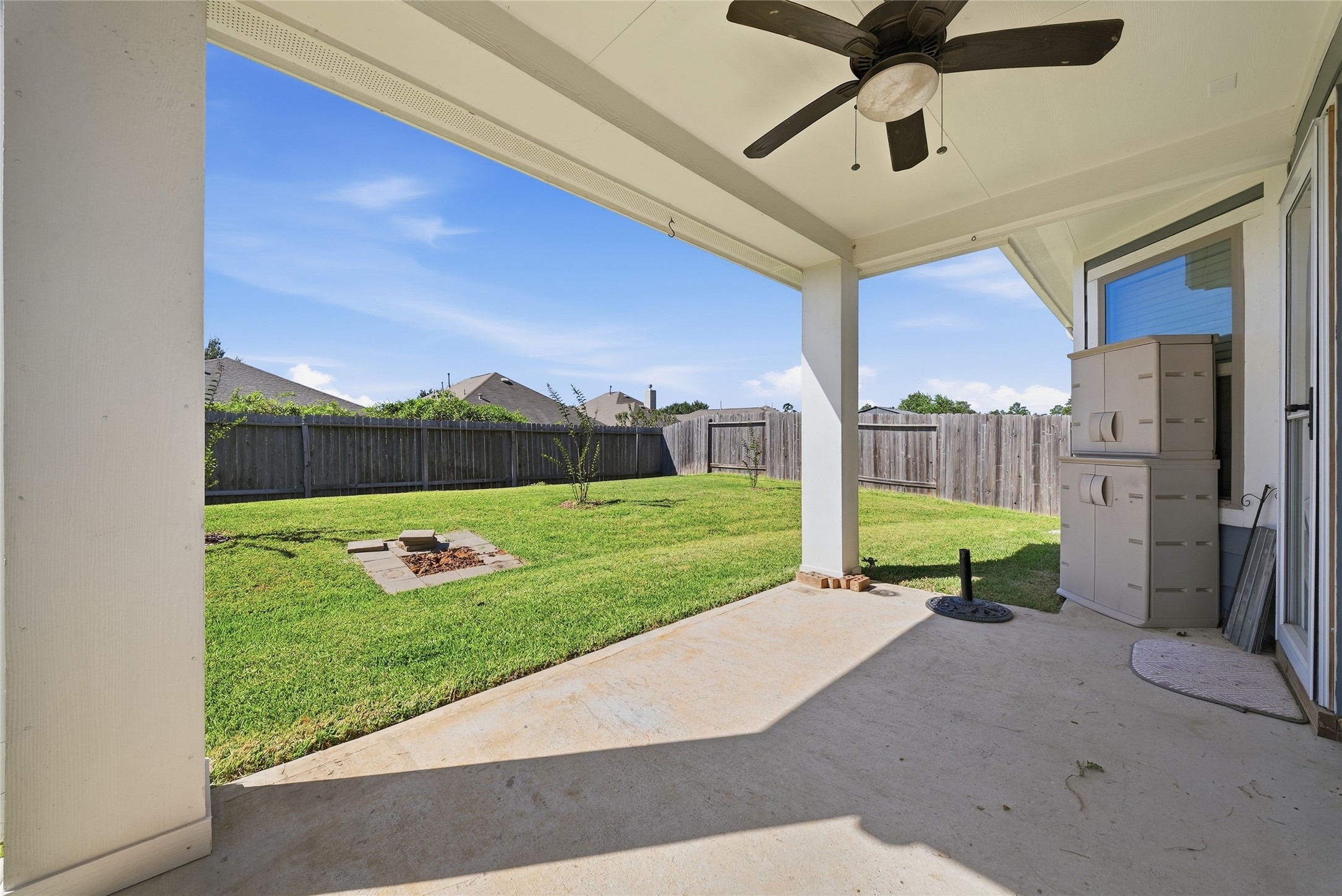421 Camas Creek Lane, Magnolia, TX 77354