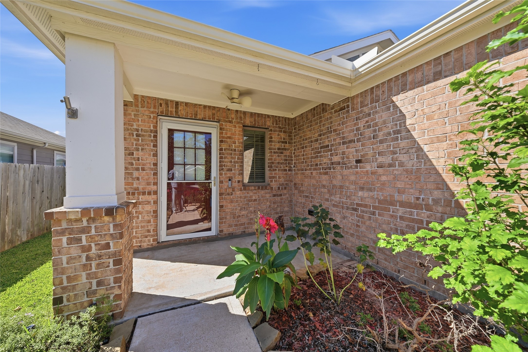 421 Camas Creek Lane, Magnolia, TX 77354