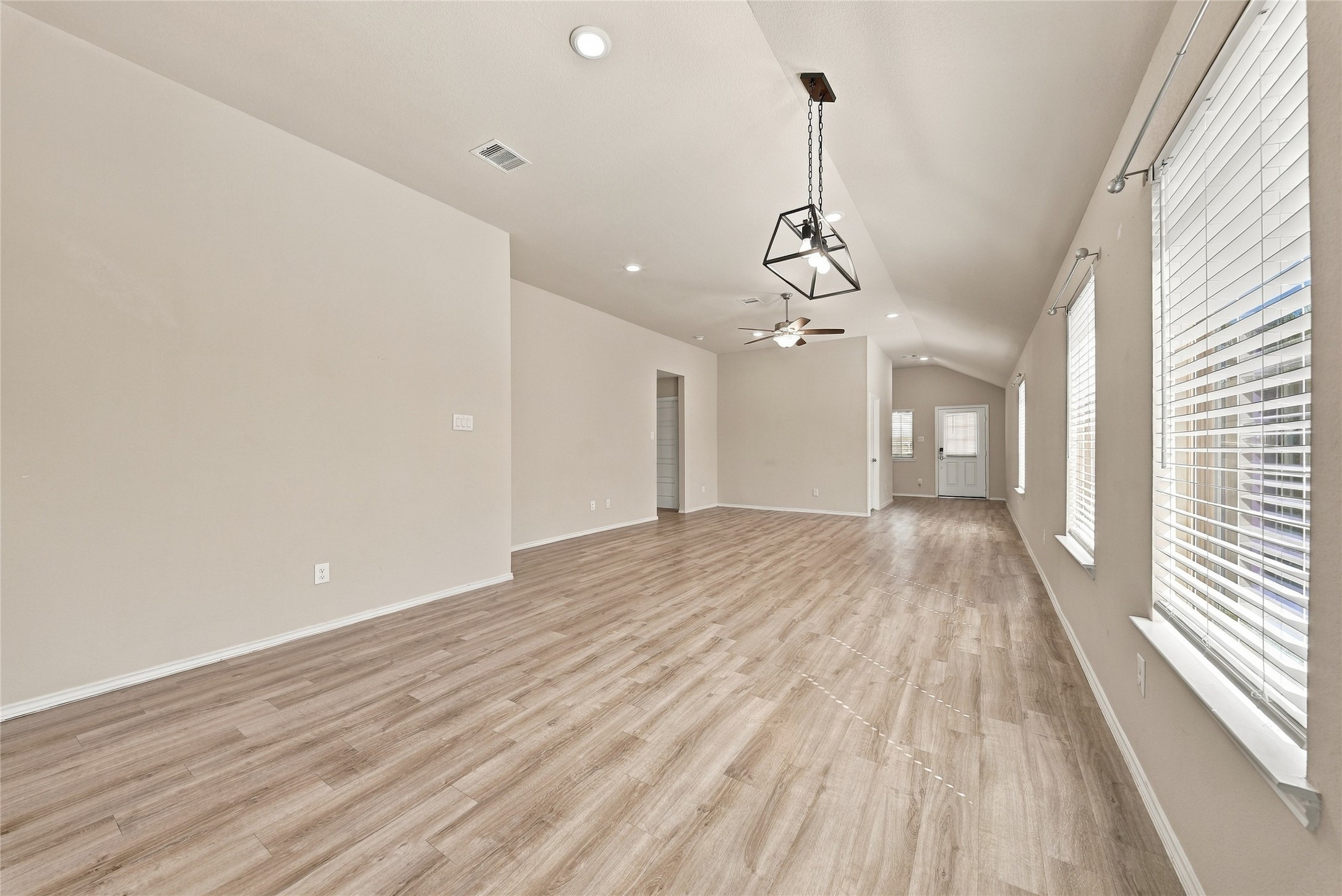 421 Camas Creek Lane, Magnolia, TX 77354