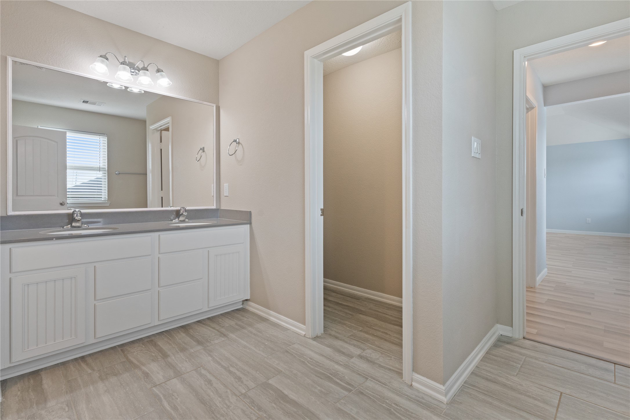 Master bath view