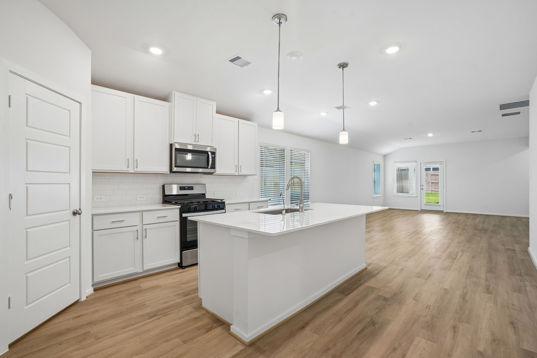 31029 De La Guerra Street, Huffman, TX 77336