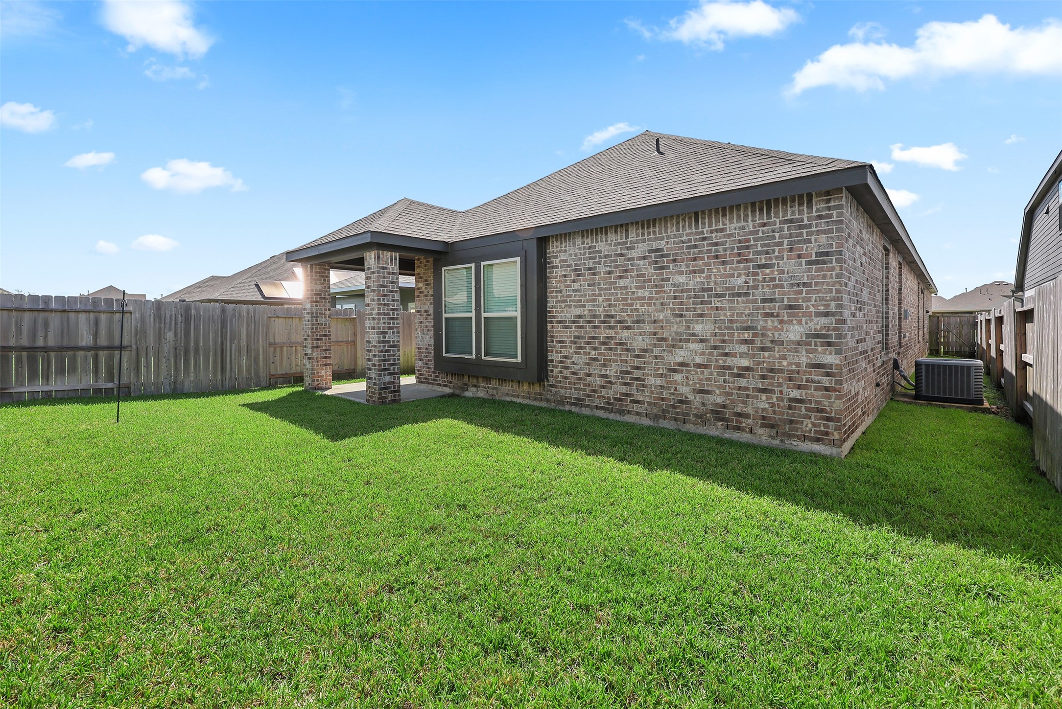 13020 Cobalt Cove Court, Texas City, TX 77568