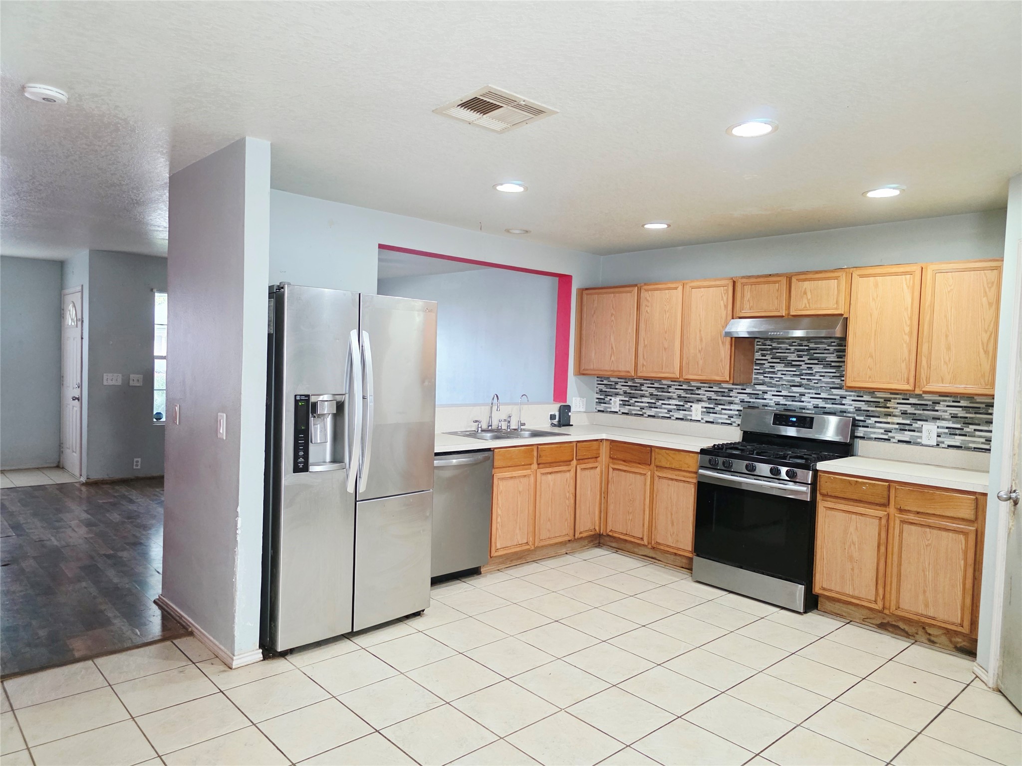 811 Grand Plains Drive, Houston, TX 77090