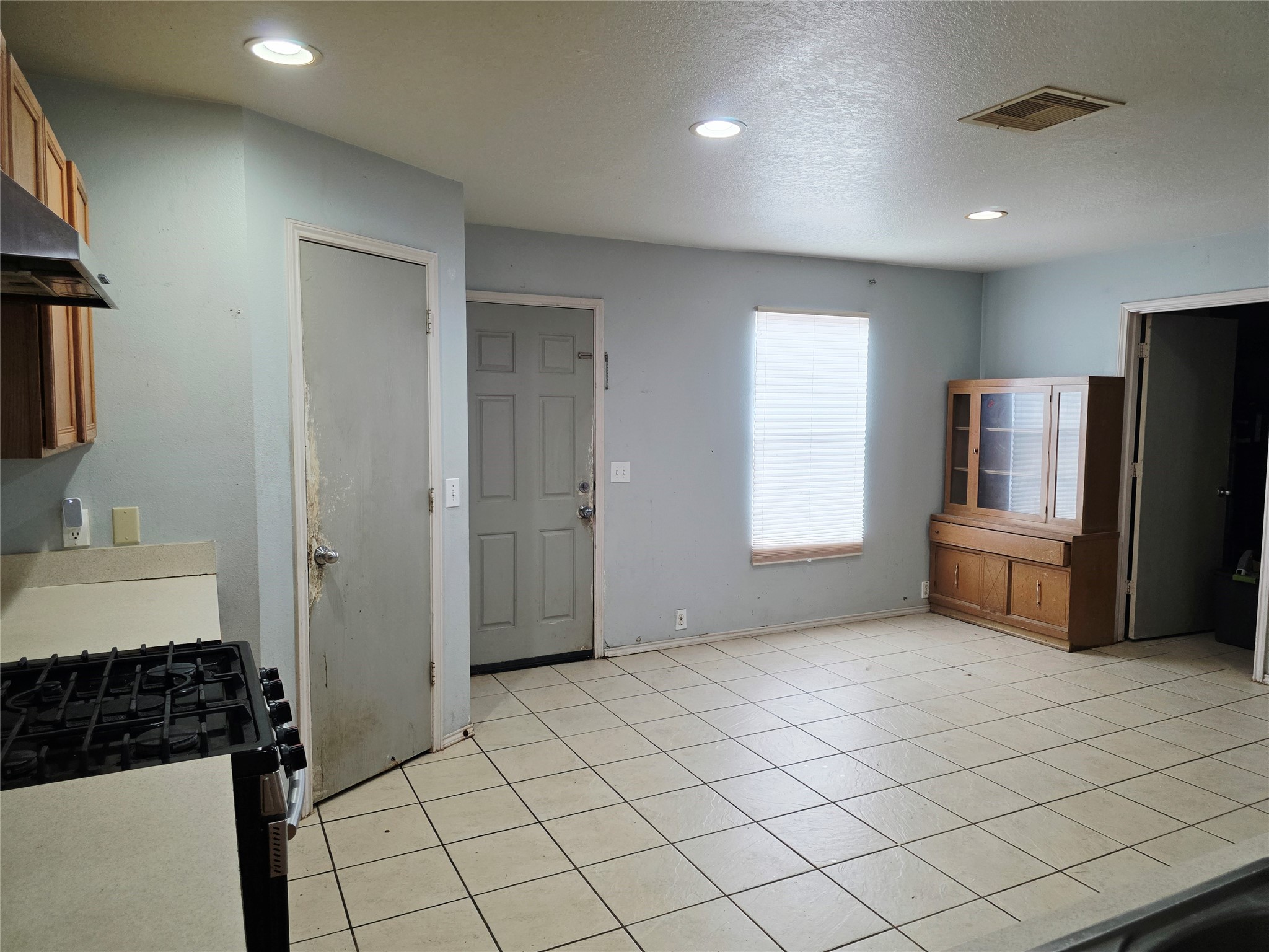 811 Grand Plains Drive, Houston, TX 77090