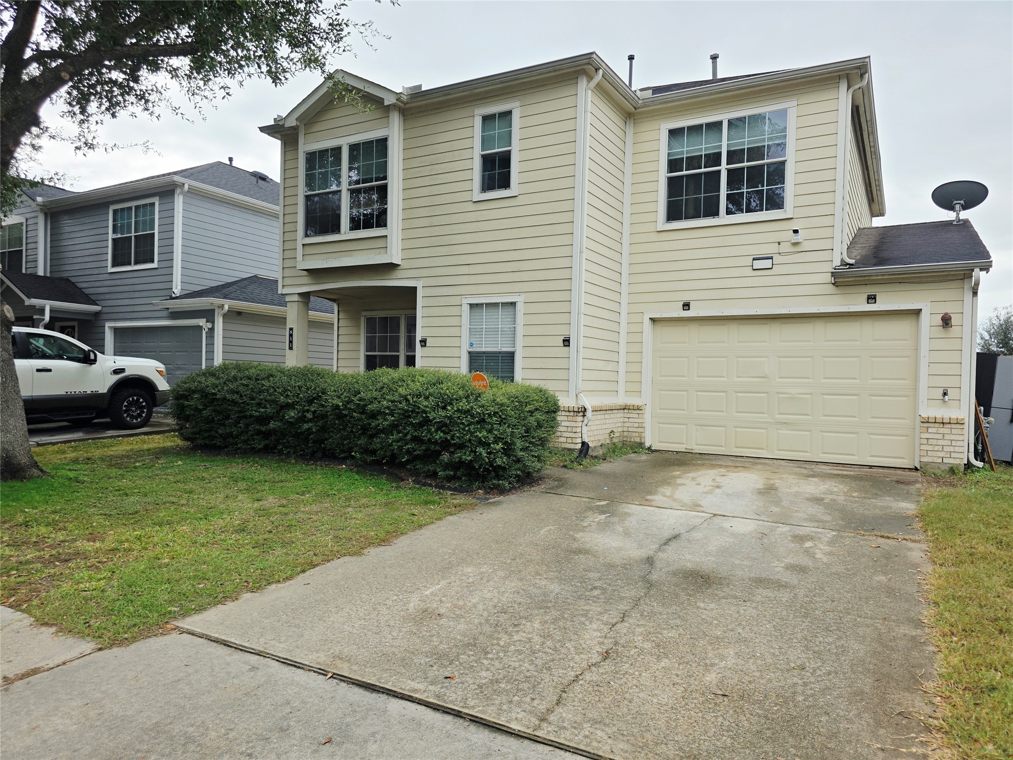 811 Grand Plains Drive, Houston, TX 77090 811 Grand Plains Drive, Houston, TX 77090