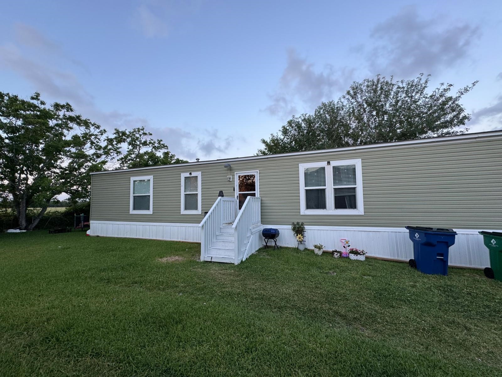 214 Gulf Street, Angleton, TX 77515