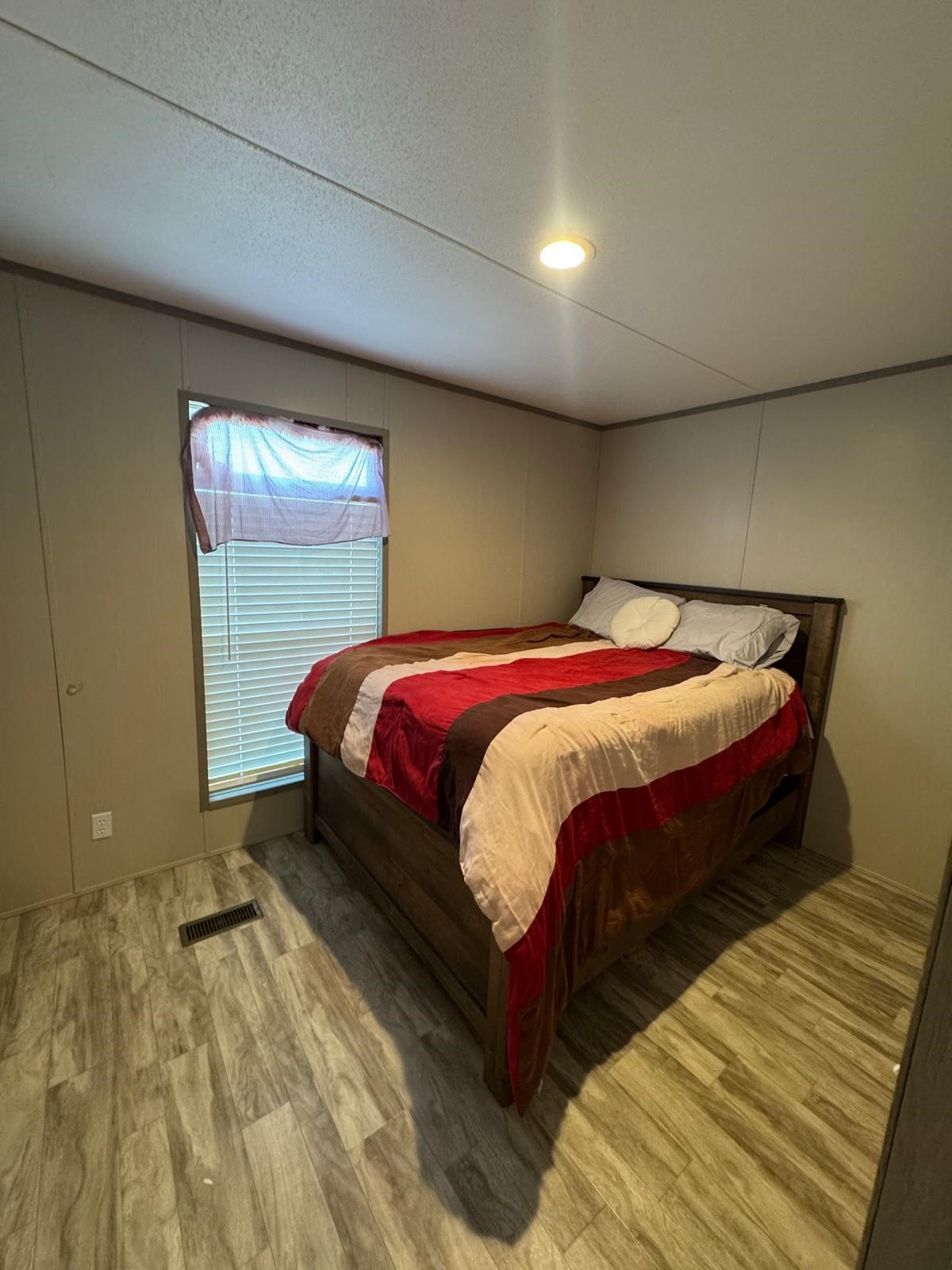 214 Gulf Street, Angleton, TX 77515
