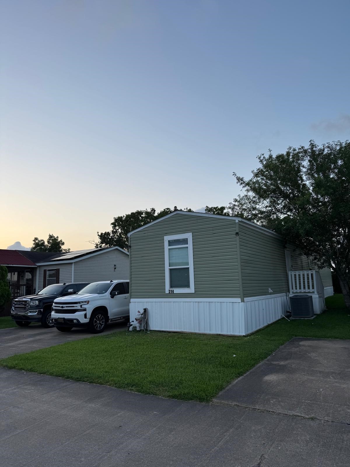 214 Gulf Street, Angleton, TX 77515