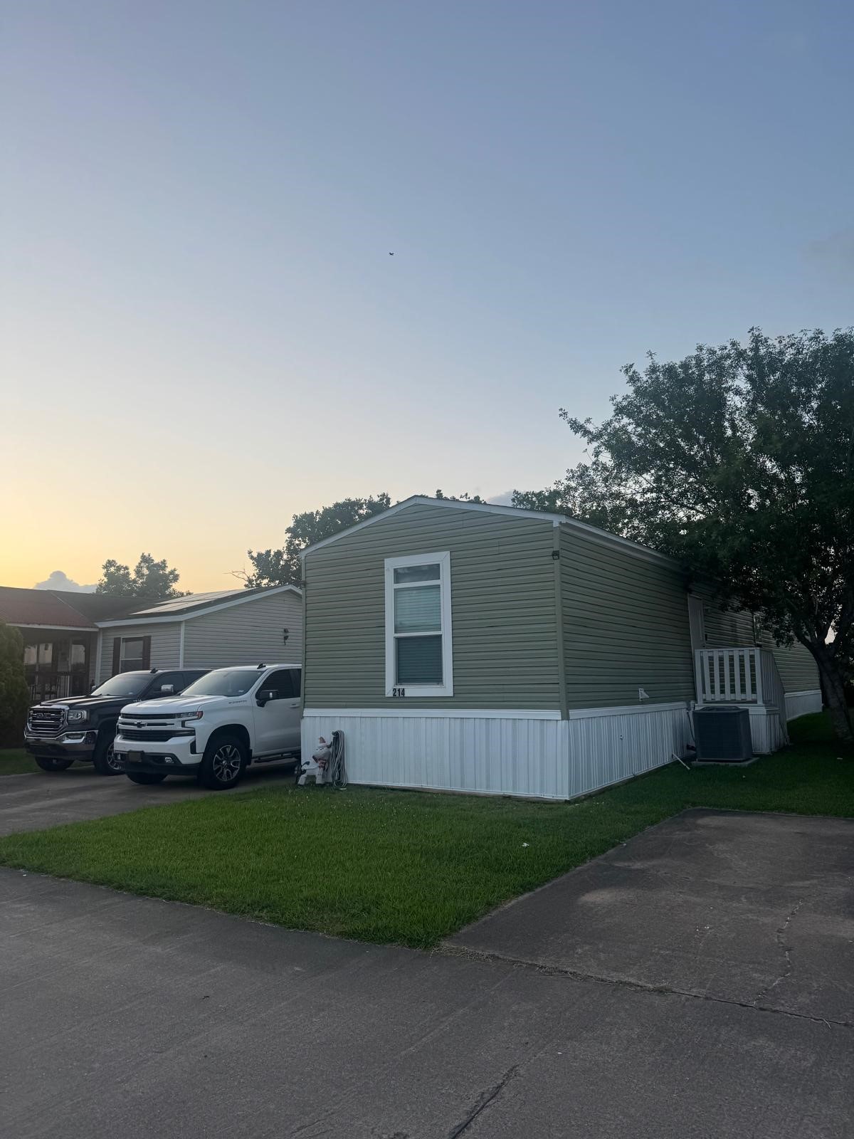 214 Gulf Street, Angleton, TX 77515