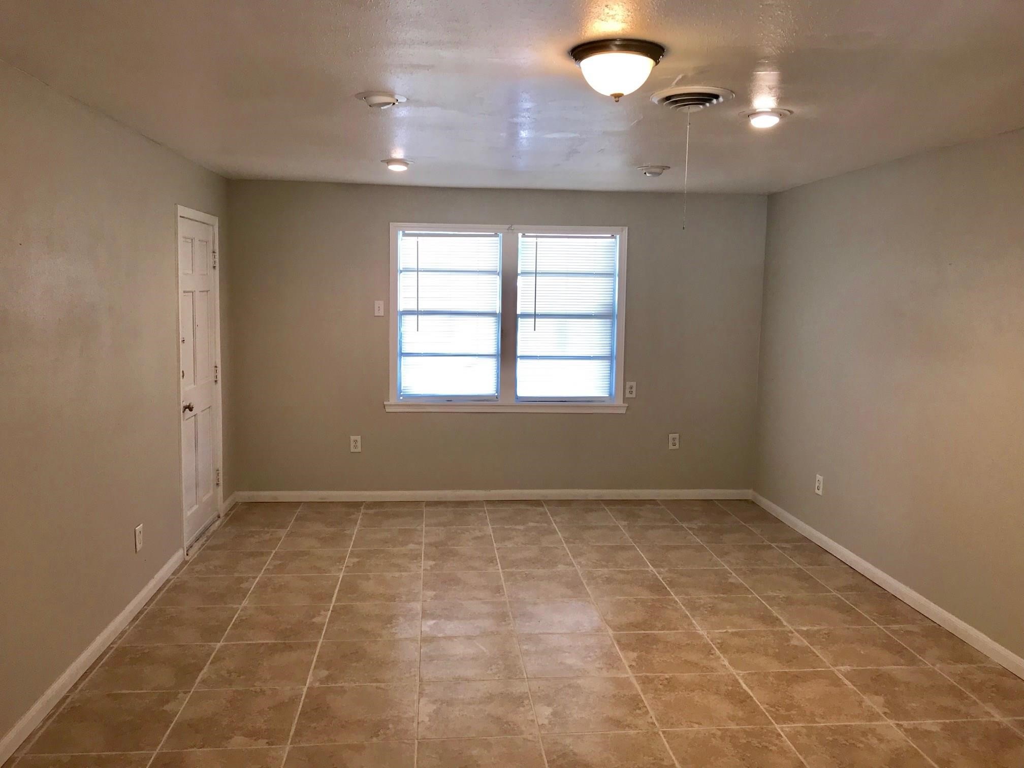 9118 Oak Knoll Lane, Houston, TX 77078 9118 Oak Knoll Lane, Houston, TX 77078