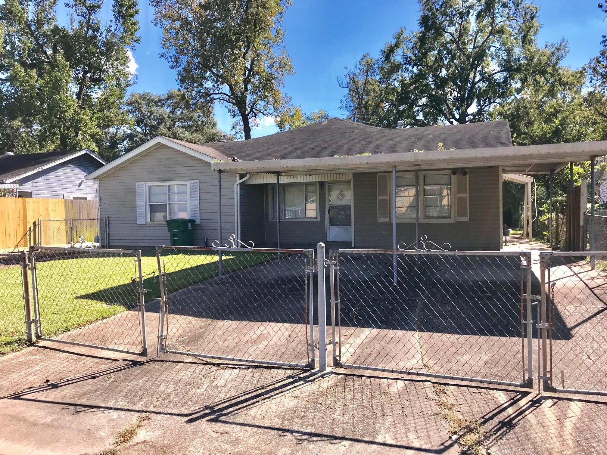 9118 Oak Knoll Lane, Houston, TX 77078 9118 Oak Knoll Lane, Houston, TX 77078