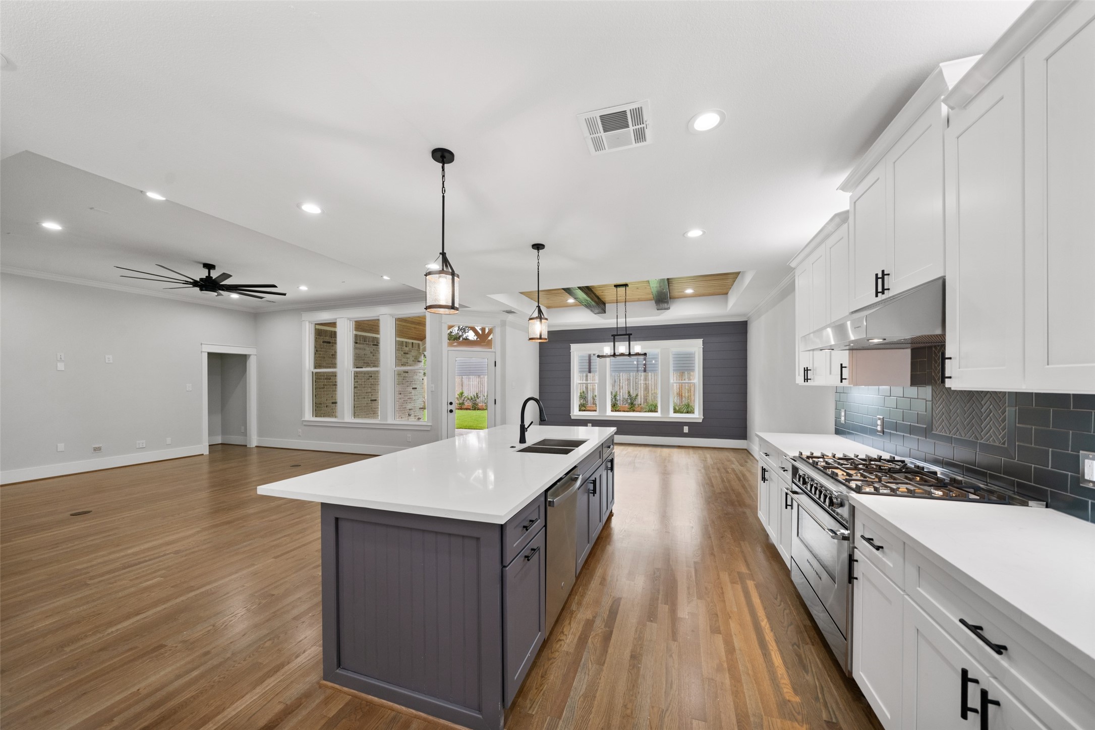 9621 Larston Street, Houston, TX 77055